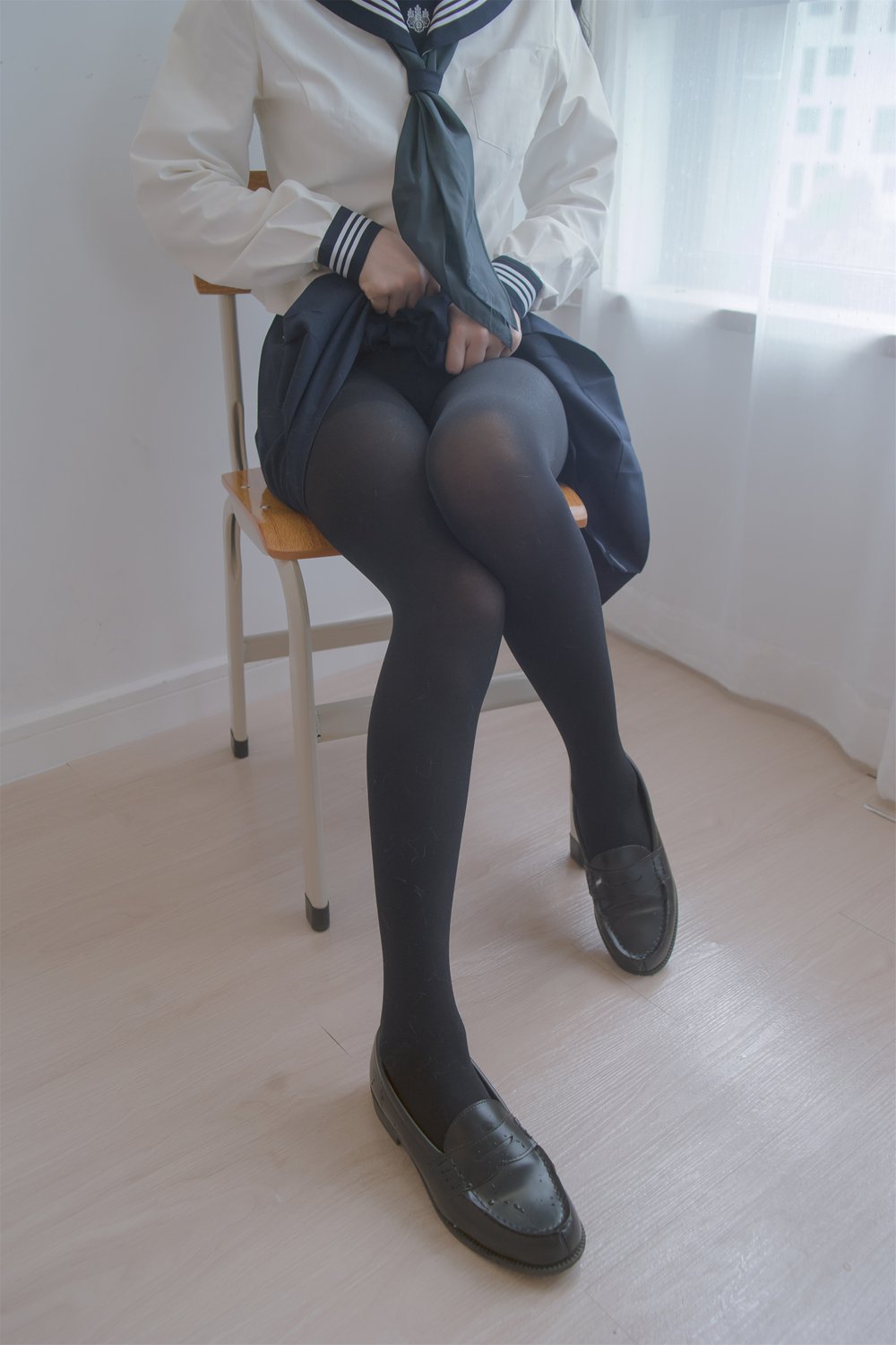 图片[2]-网红Coser@木花琳琳是勇者 沙皇炸弹 Vol.5 在线浏览-萌味圈