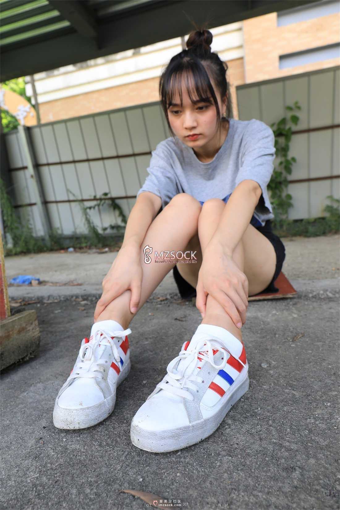 图片[2]-[MZSOCK爱美足] No.049 悦悦 在线浏览-萌味圈