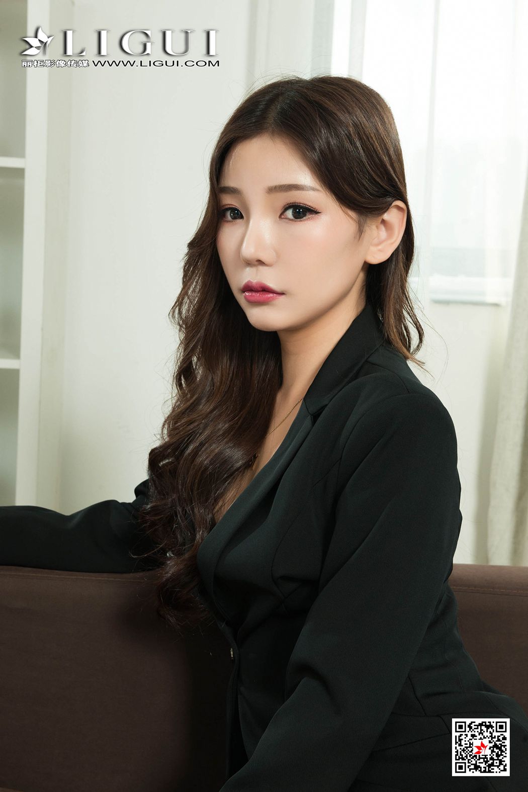 图片[2]-[Ligui丽柜] 2020.03.24《职场新秀》-李仁 在线浏览-萌味圈