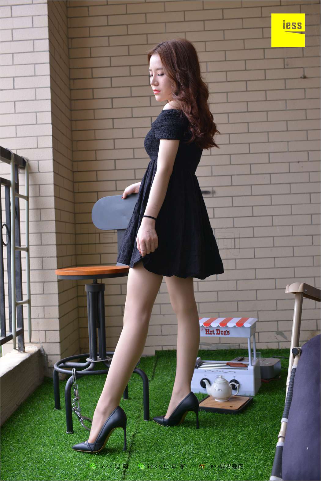 图片[2]-[IESS异思趣向] 2018.05.22 丝足便当234：《上上下下的享受》名利姐 在线浏览-萌味圈