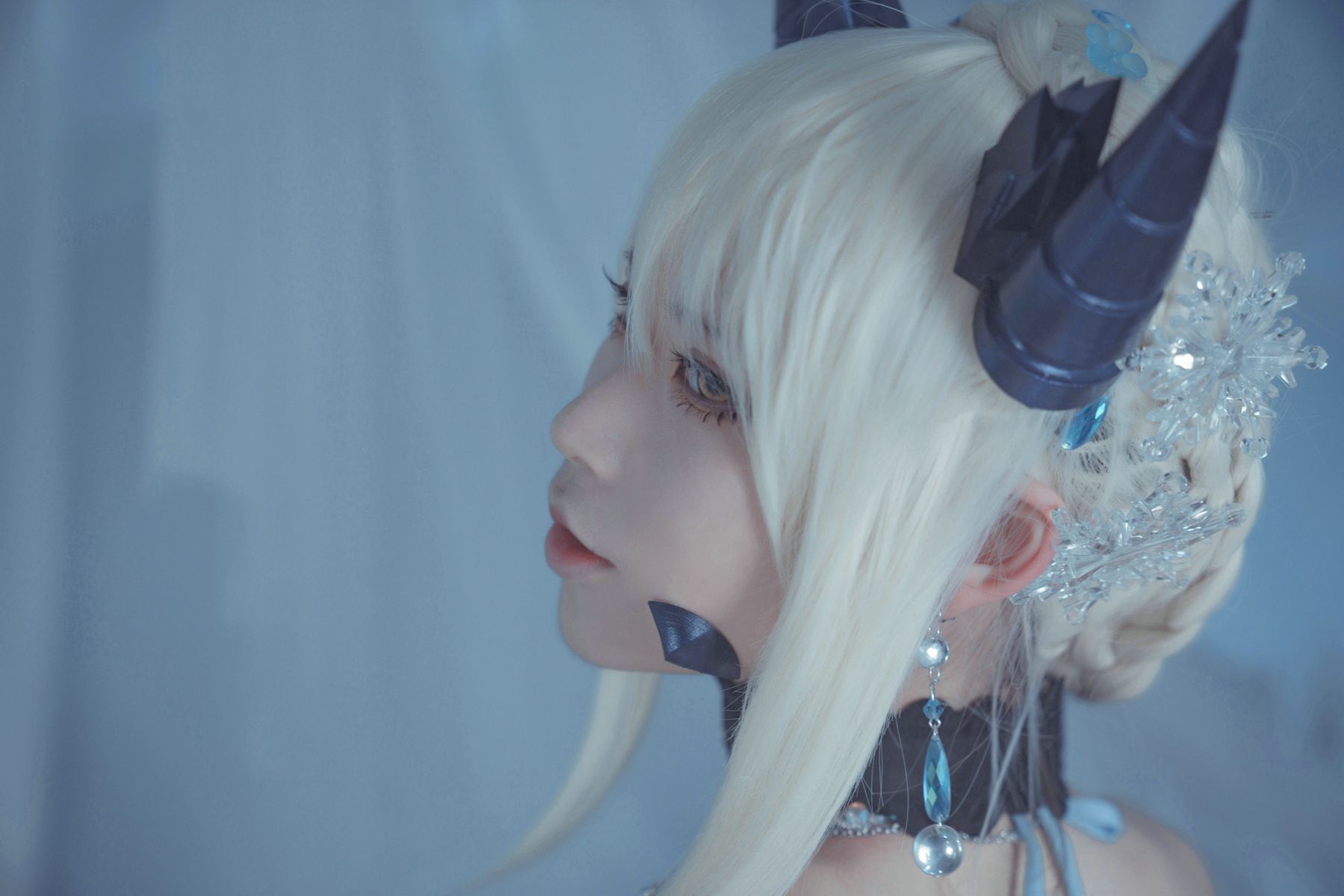 图片[2]-人气动漫Coser@爱老师_PhD 黑枪呆 皇室糖霜 [24P]-萌味圈