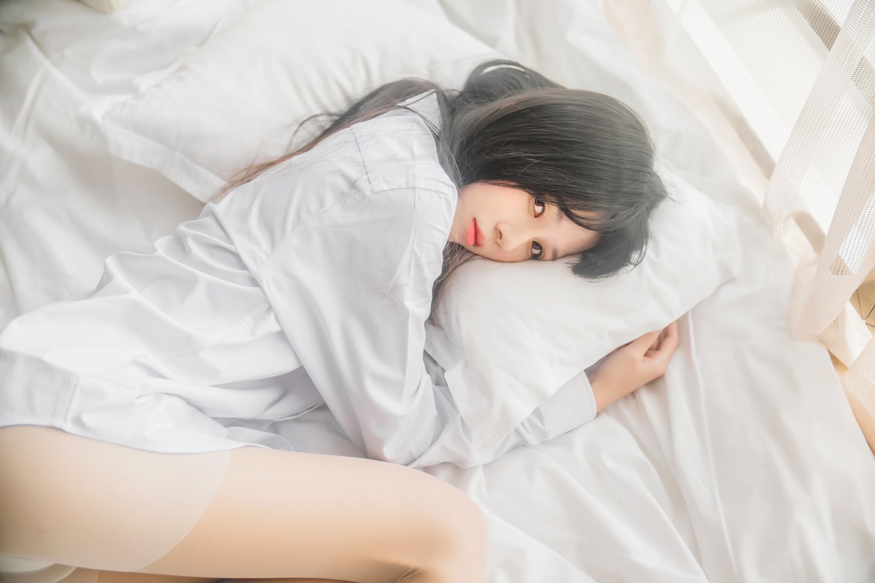 图片[2]-桜桃喵 白衬衫散发 [49P]-萌味圈