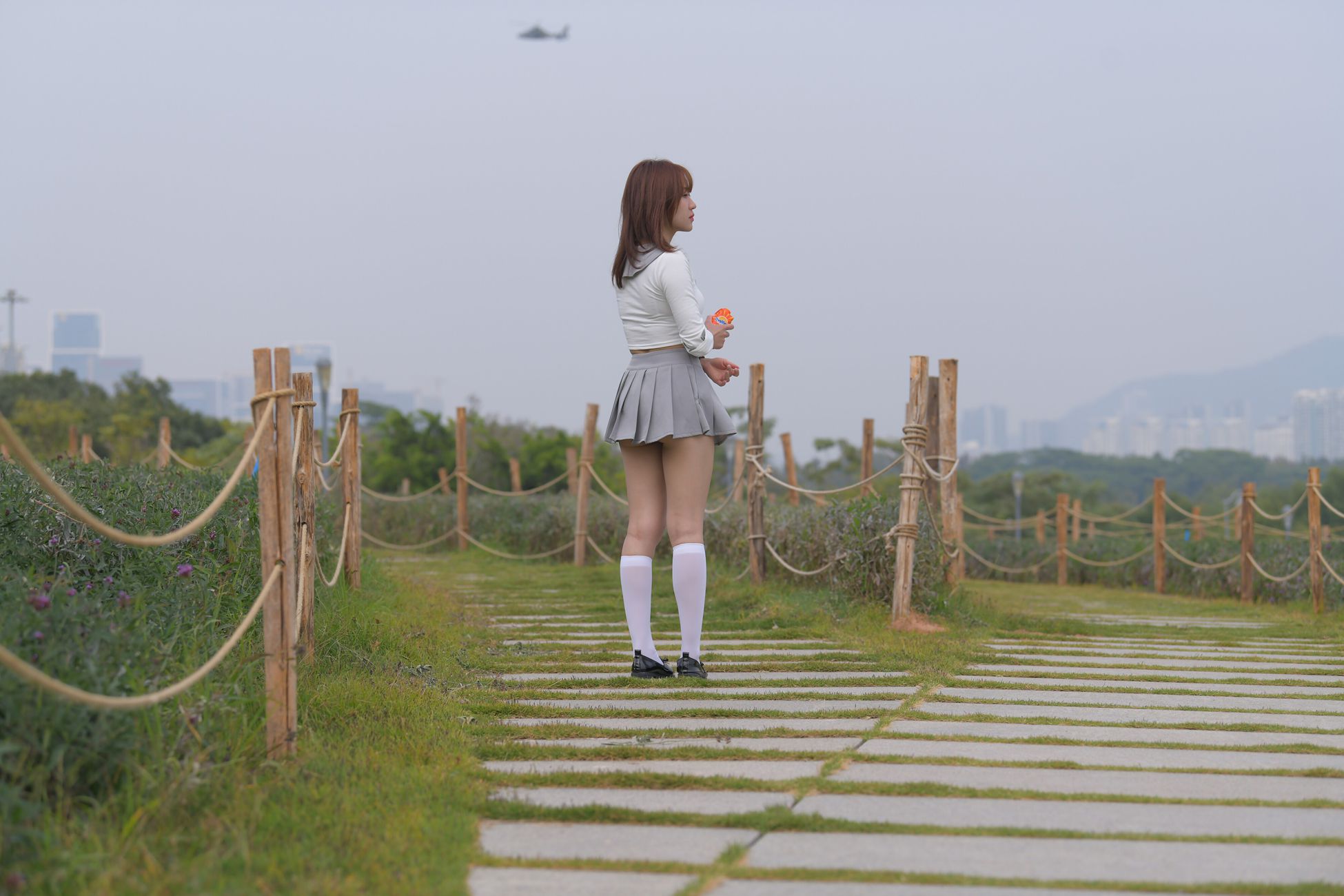 图片[2]-唯美街拍 NO.227 性感动人的小百褶裙美女（一） [101P]-萌味圈