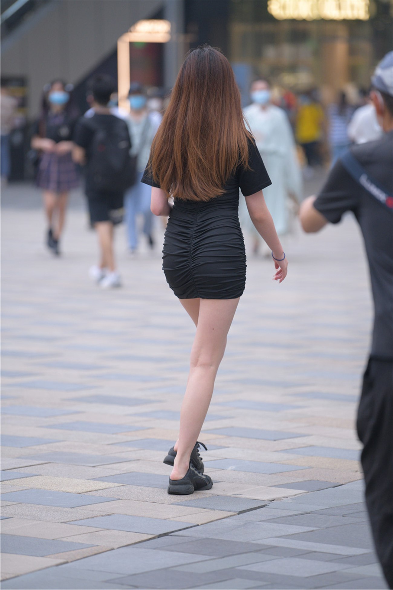 图片[2]-唯美街拍 NO.320 黑色包臀裙美眉 [61P]-萌味圈