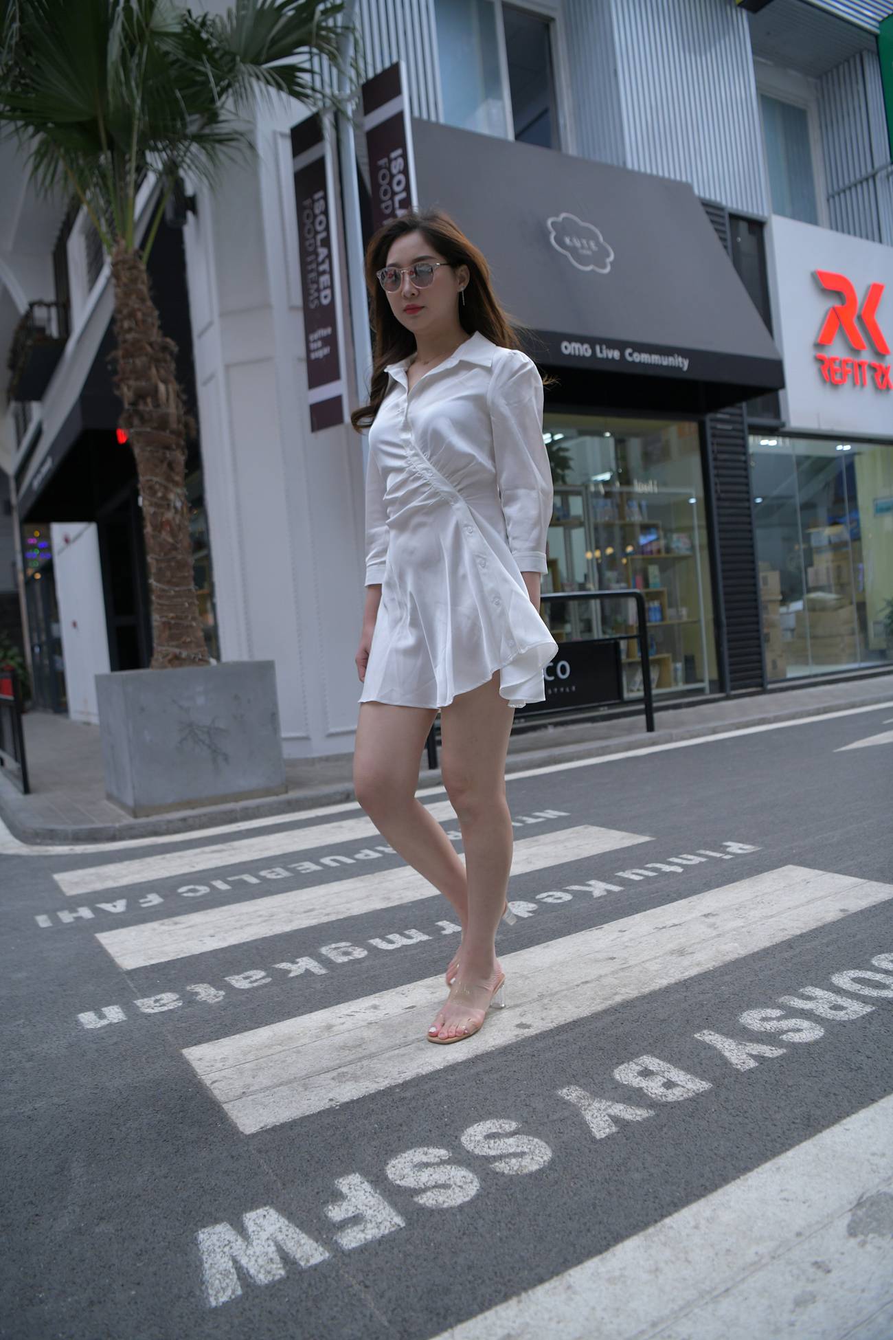 图片[2]-唯美街拍 NO.390 白嫩迷人的性感小姐姐（七） [70P]-萌味圈