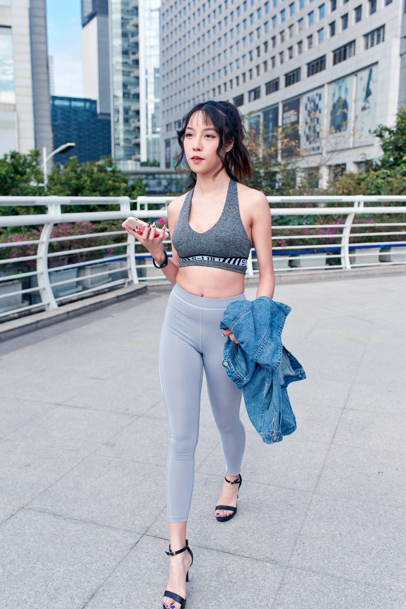 图片[2]-唯美街拍 NO.547 性感紧身瑜伽裤高跟鞋美女（二） [76P]-萌味圈