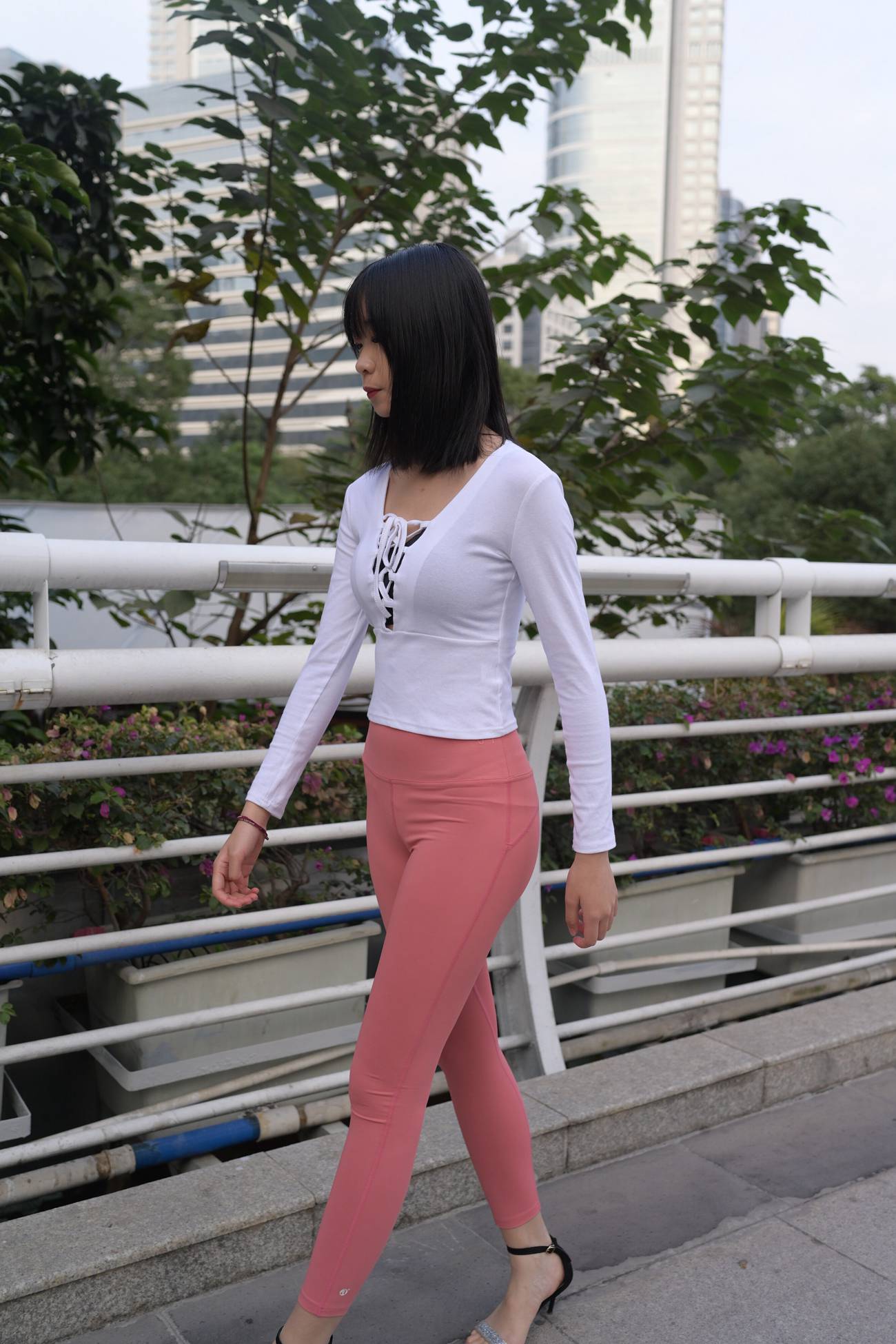 图片[2]-唯美街拍 NO.580 粉色紧身裤小姐姐（五） [89P]-萌味圈