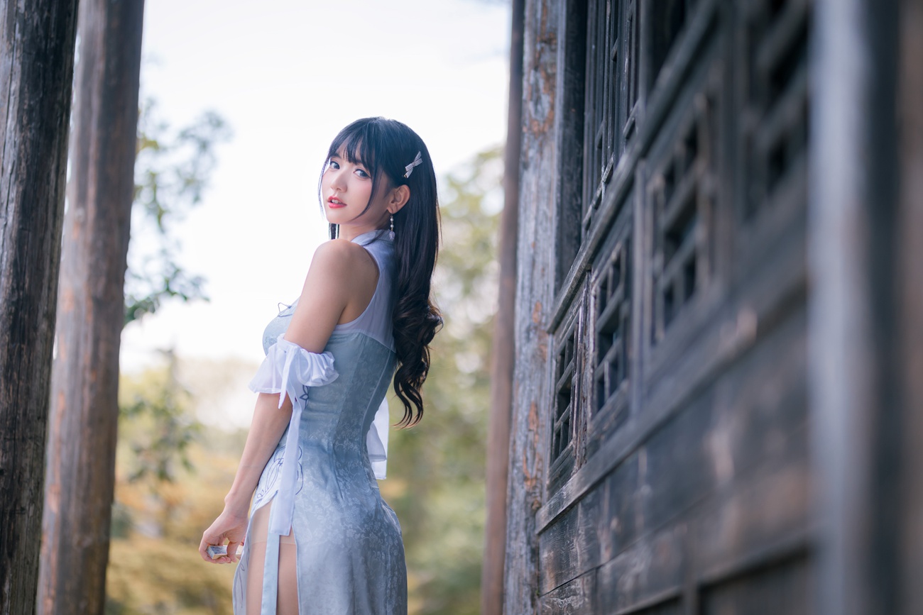 图片[2]-可爱妹子陆卿卿kyokyo – 蓝色旗袍 [24P]-萌味圈