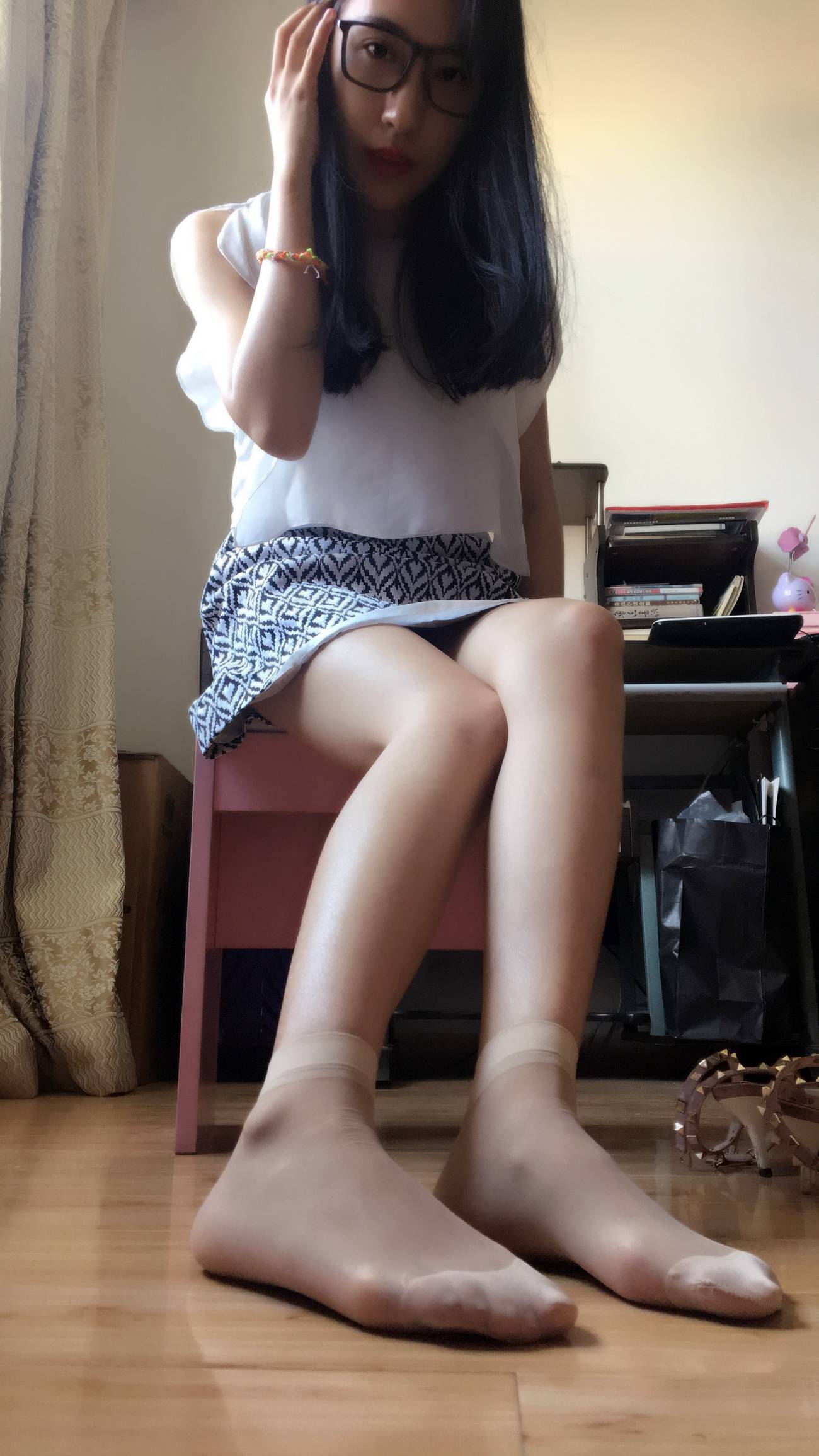 图片[2]-学妹校园寝室短丝系列029期 牛牛[85P]-萌味圈