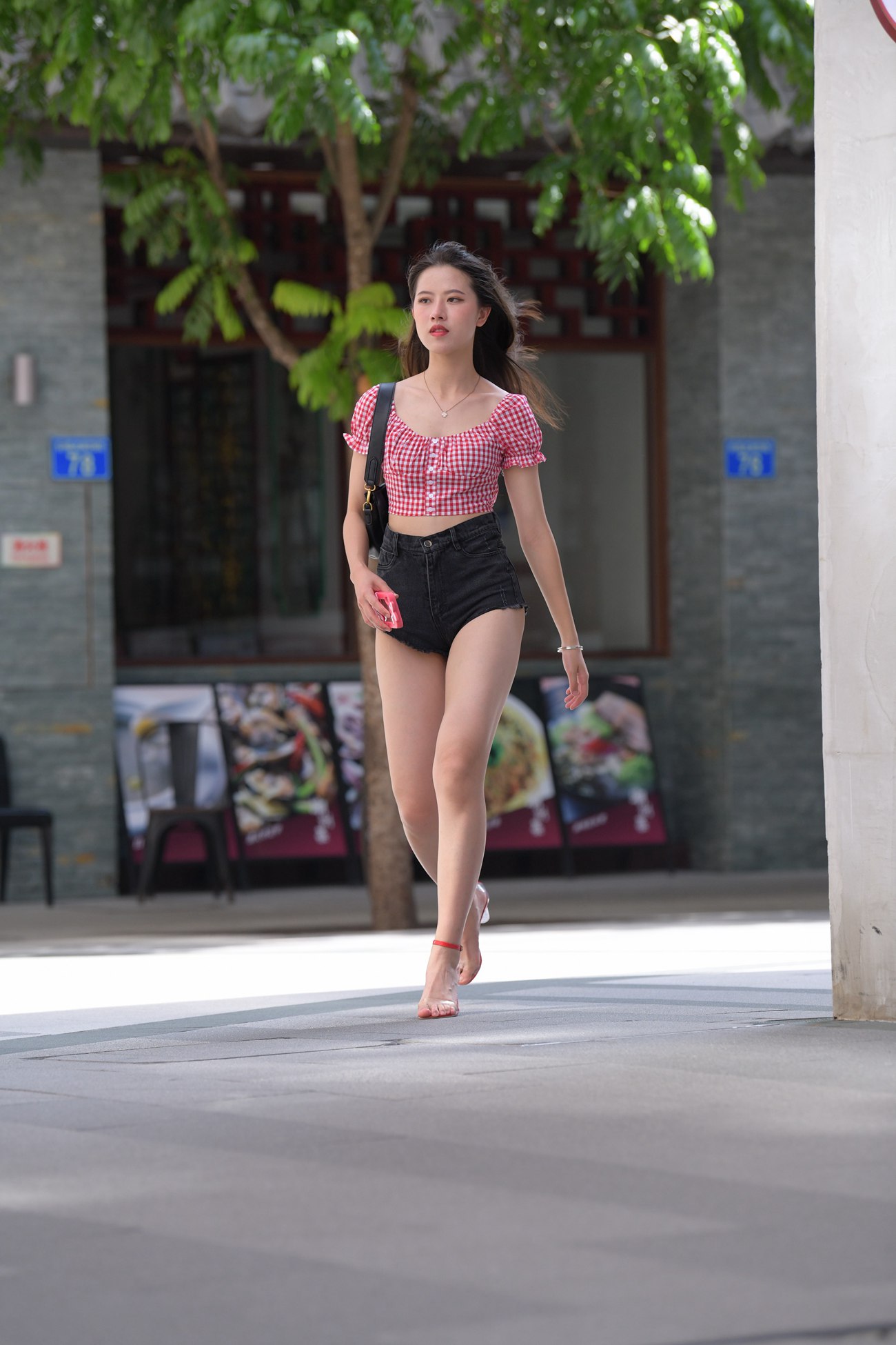 图片[2]-唯美街拍 NO.696 黑色热裤大长腿小姐姐（十一） [78P]-萌味圈