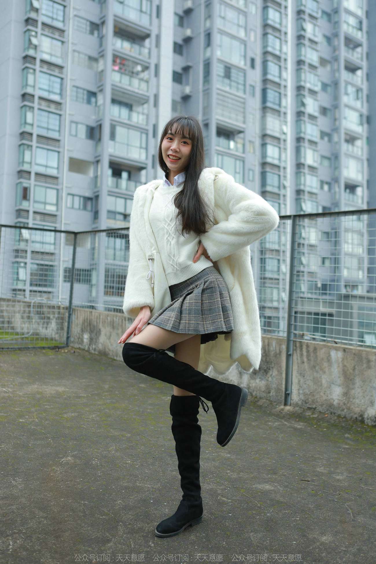 图片[2]-[IESS异思趣向] 2022.02.28 丝享家1014：团团《长靴肉丝》[88P]-萌味圈