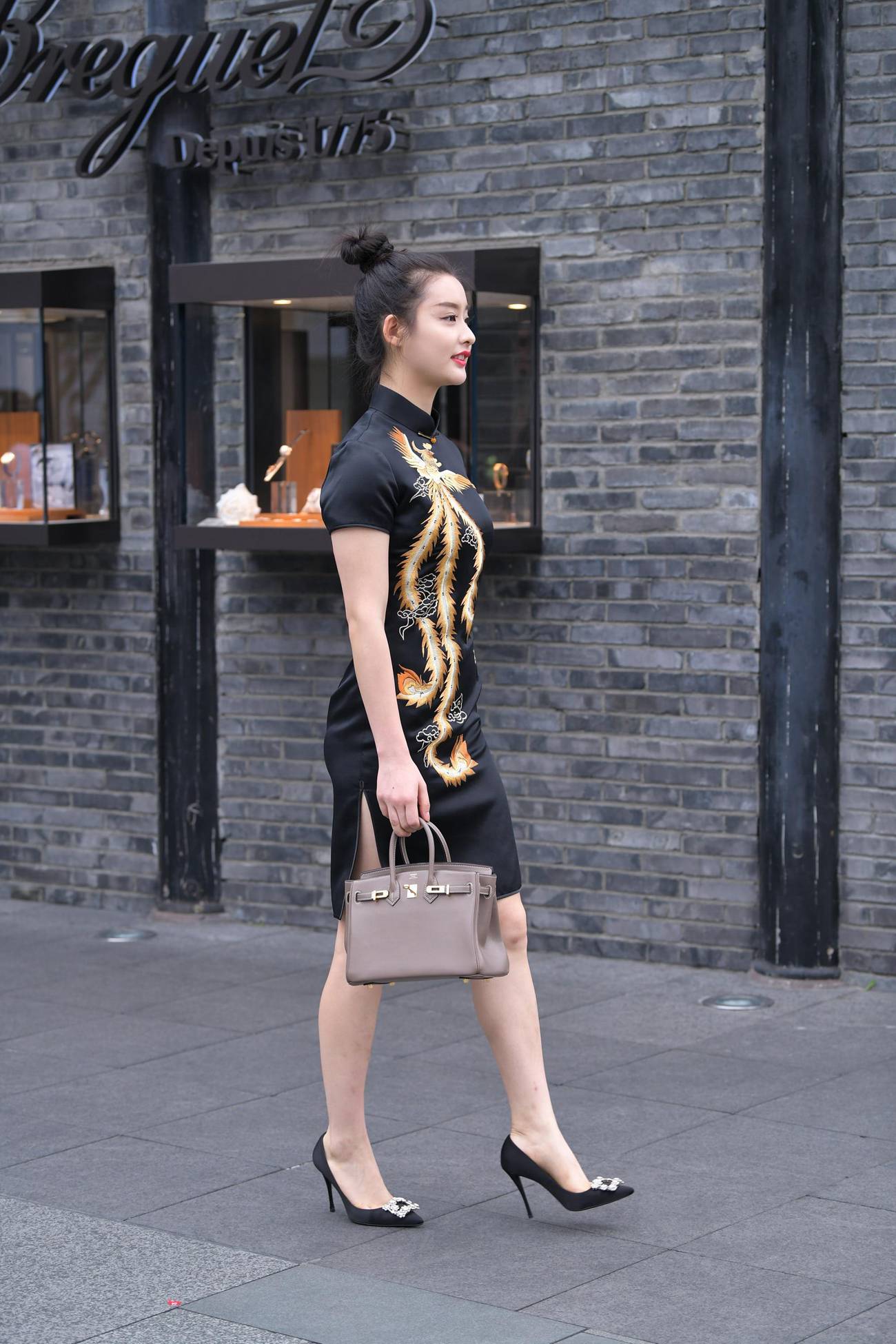 图片[2]-唯美街拍 NO.831 性感黑色旗袍小姐姐 [73P]-萌味圈