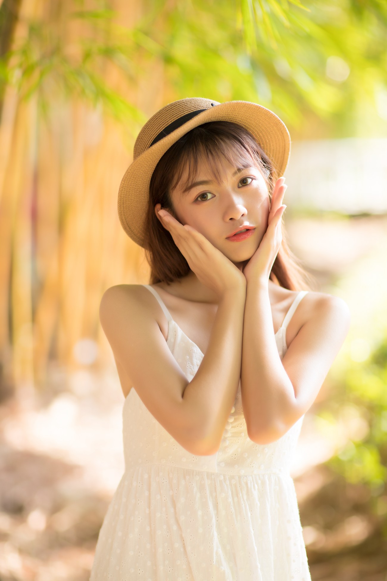 图片[2]-[YITUYU艺图语] 2021.08.23 光照进的地方 晓颖 [23P]-萌味圈