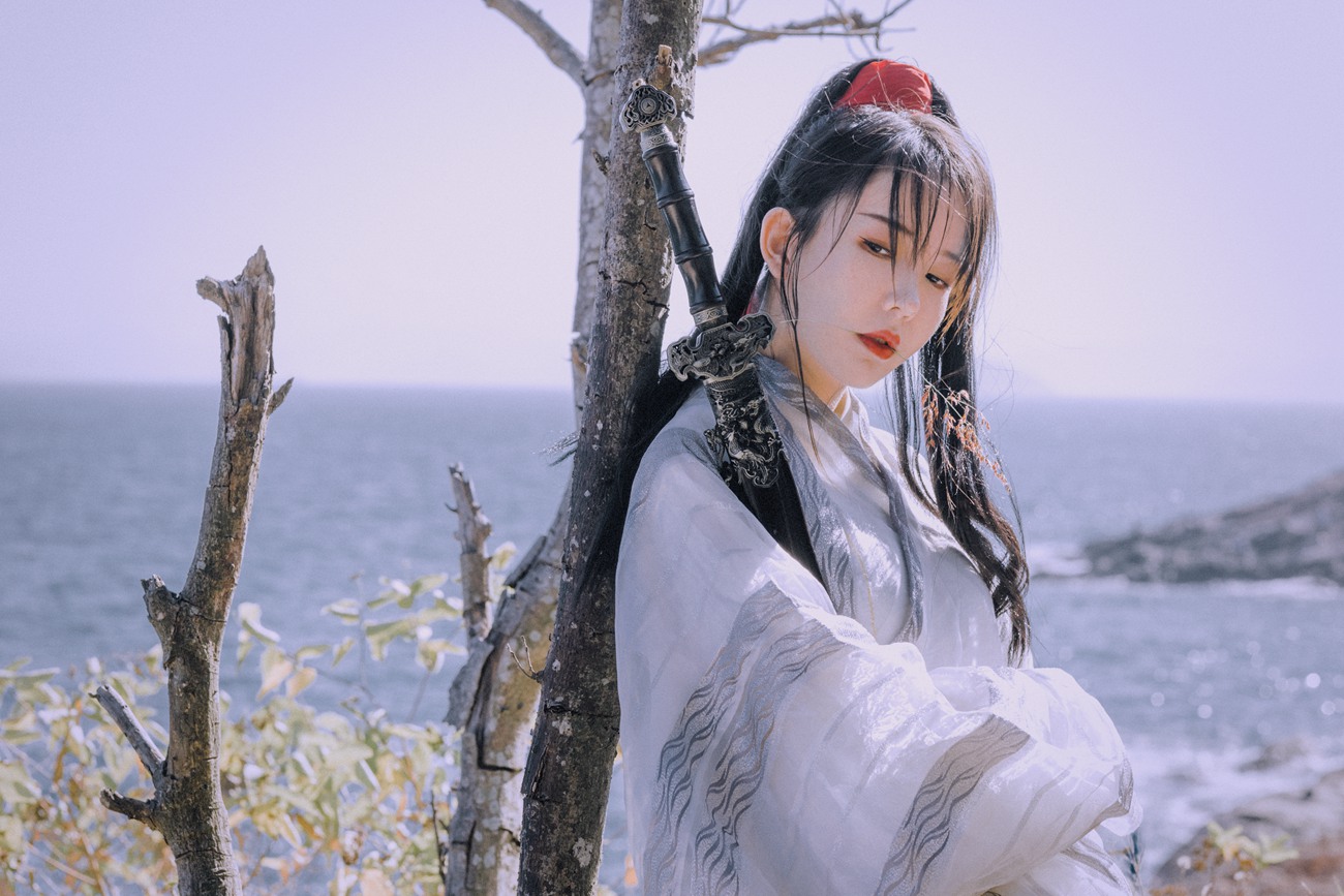 图片[2]-[YITUYU艺图语] 2021.09.11 她是一个剑客 许忆 [26P]-萌味圈