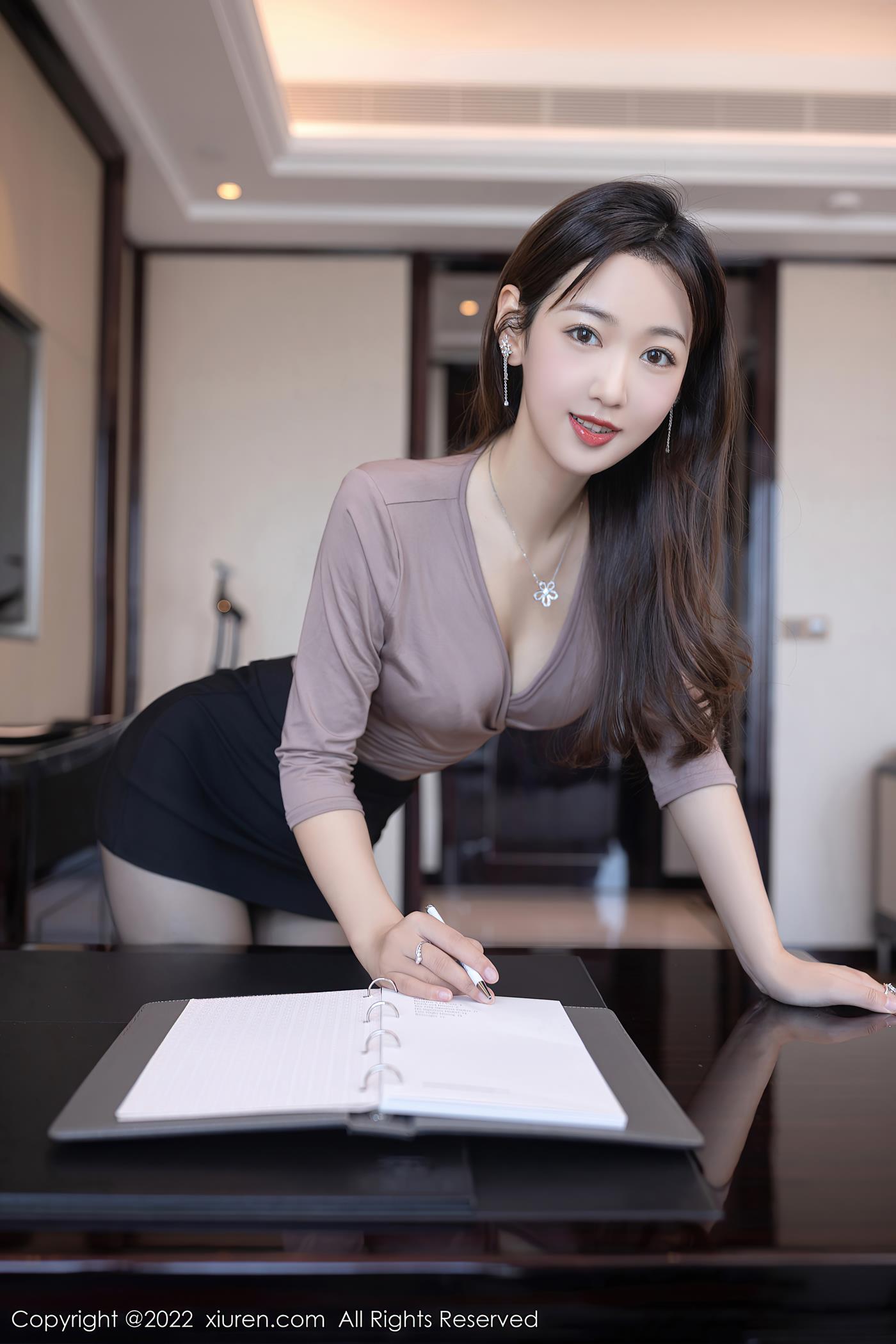 图片[2]-[Xiuren秀人网]2022.08.22 NO.5475 唐安琪[35+1P]-萌味圈