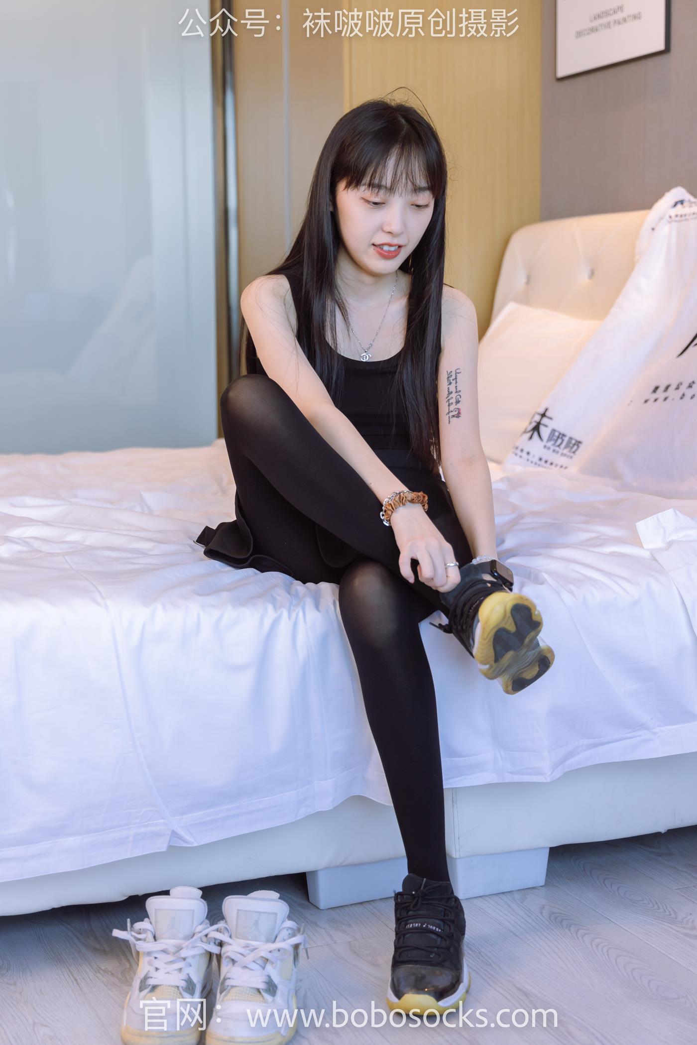 图片[2]-[BoBoSocks袜啵啵]NO.130 稚予-两双穿脏篮球鞋、厚黑丝[145P]-萌味圈