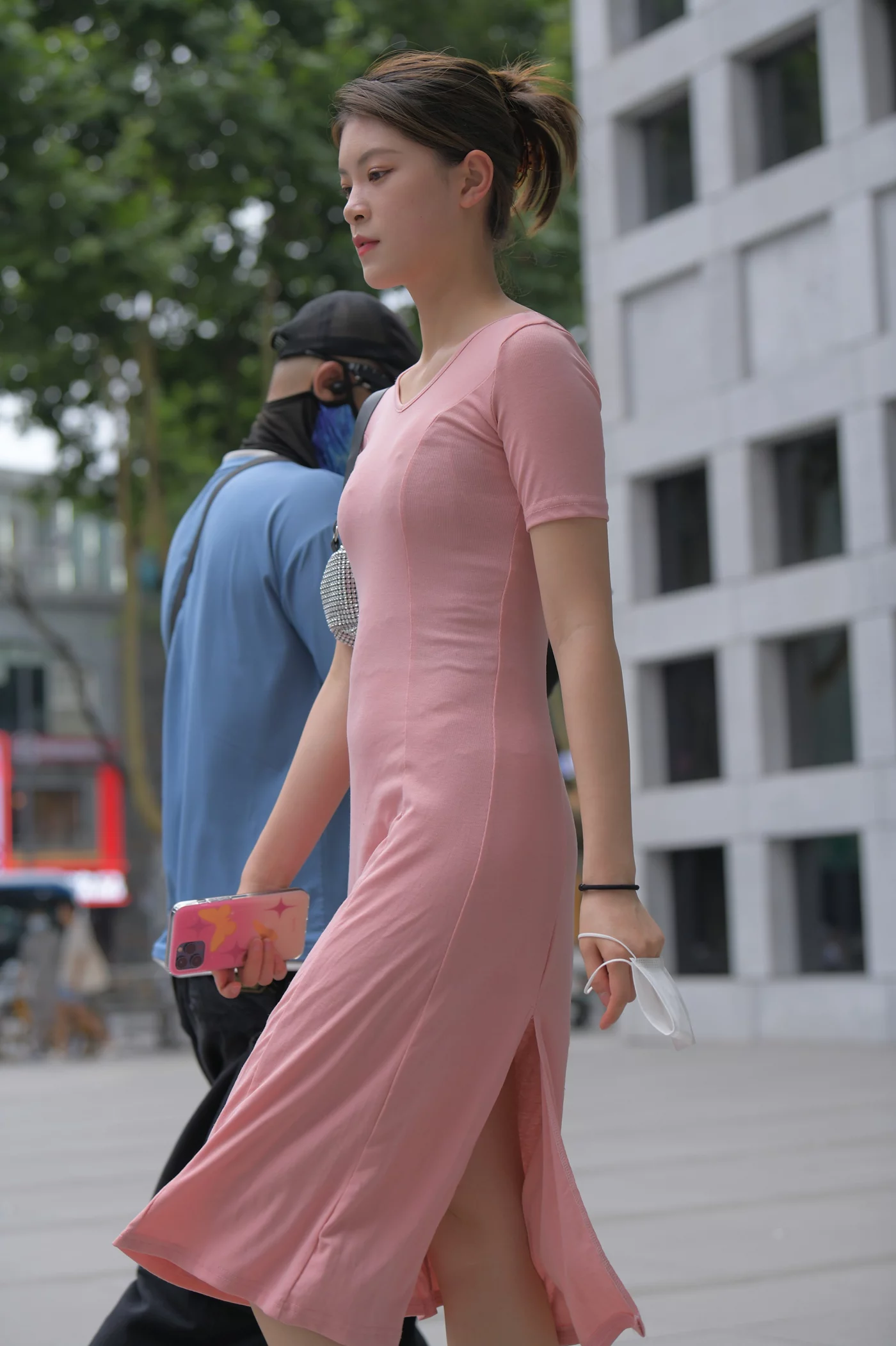 图片[2]-唯美街拍 NO.954 粉色长裙诱惑少妇（1） [119P]-萌味圈