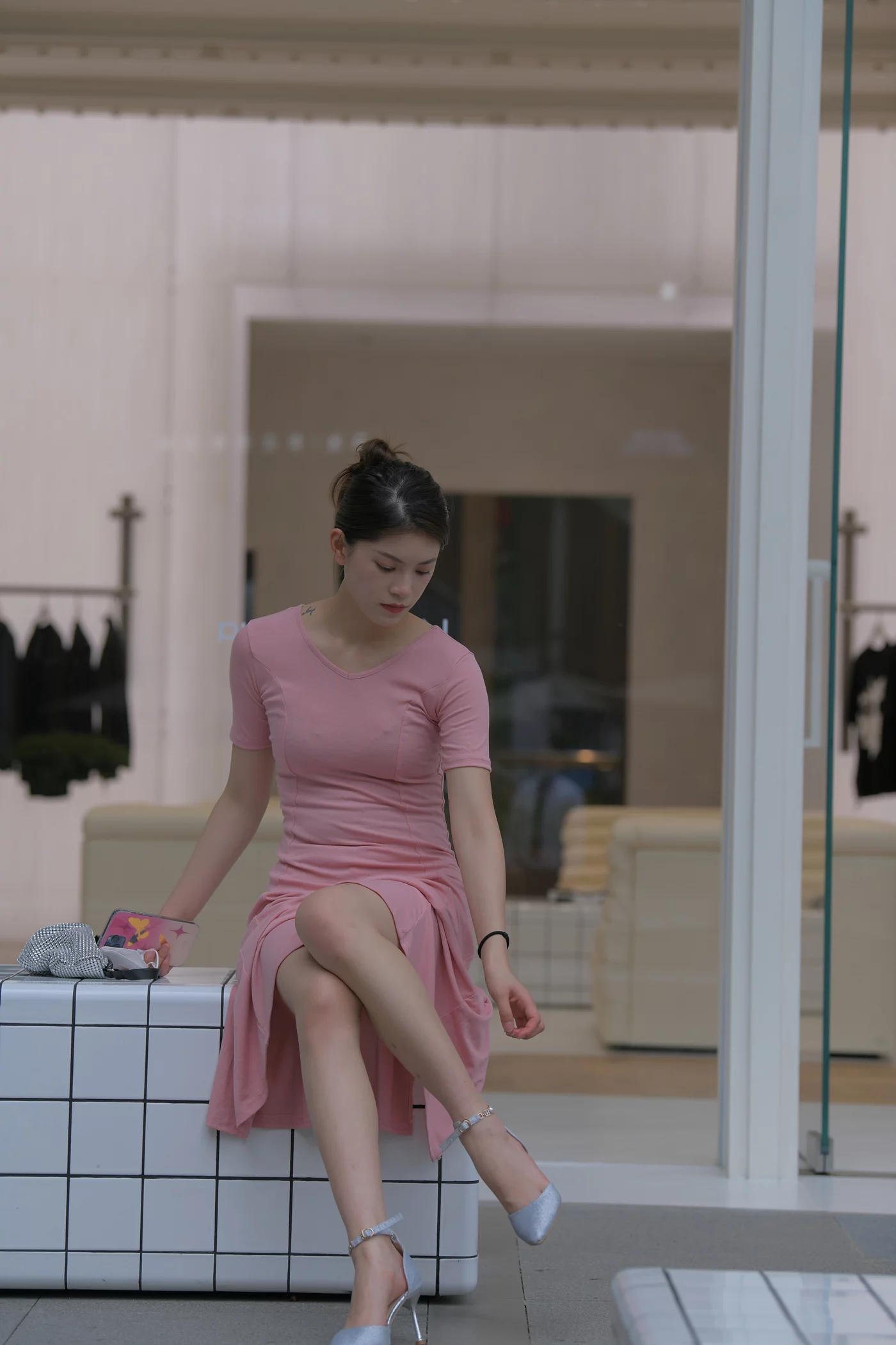图片[2]-唯美街拍 NO.958 粉色长裙诱惑少妇（5） [117P]-萌味圈