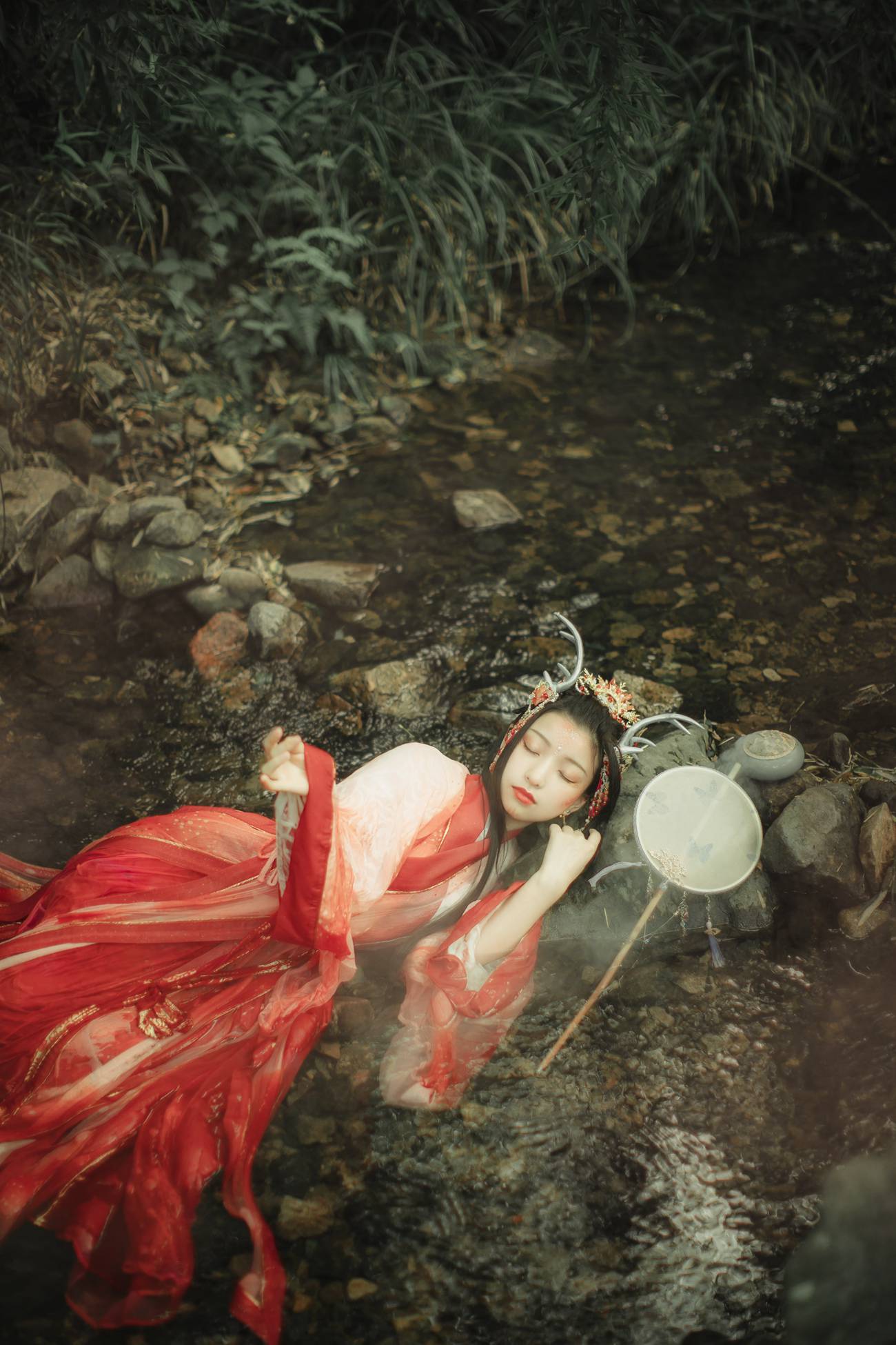 图片[2]-[YITUYU艺图语] 2022.01.10 龙女 一千只大日日 [22P]-萌味圈