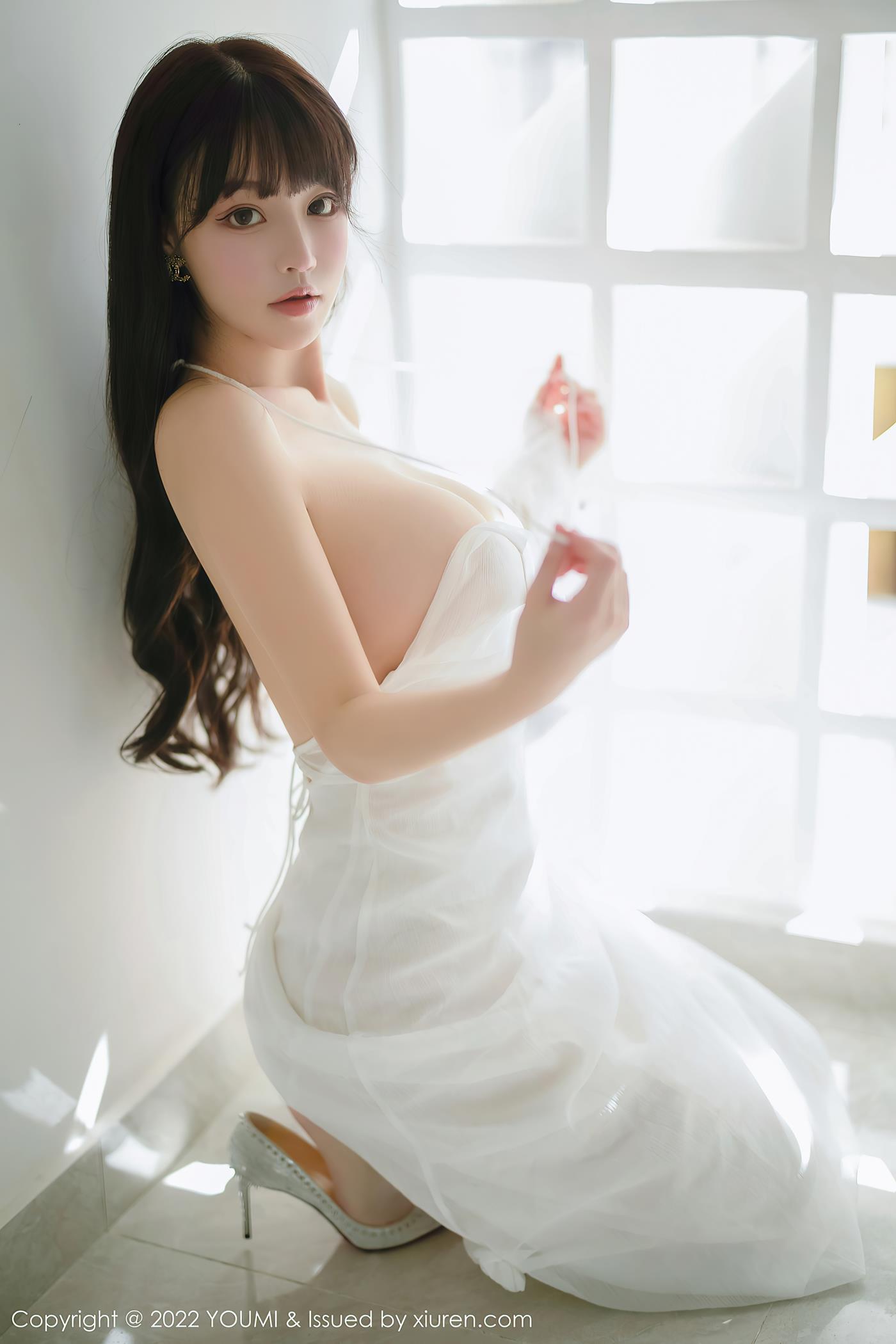 图片[2]-[YOUMI尤蜜荟] 2022.10.21 VOL.856 朱可儿Flora 长裙美臀[41P]-萌味圈