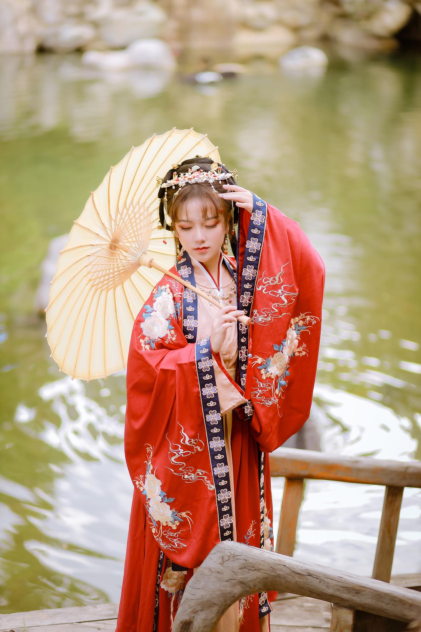 图片[2]-[YITUYU艺图语] 2022.01.20 丽人游园 熹熹 [35P]-萌味圈