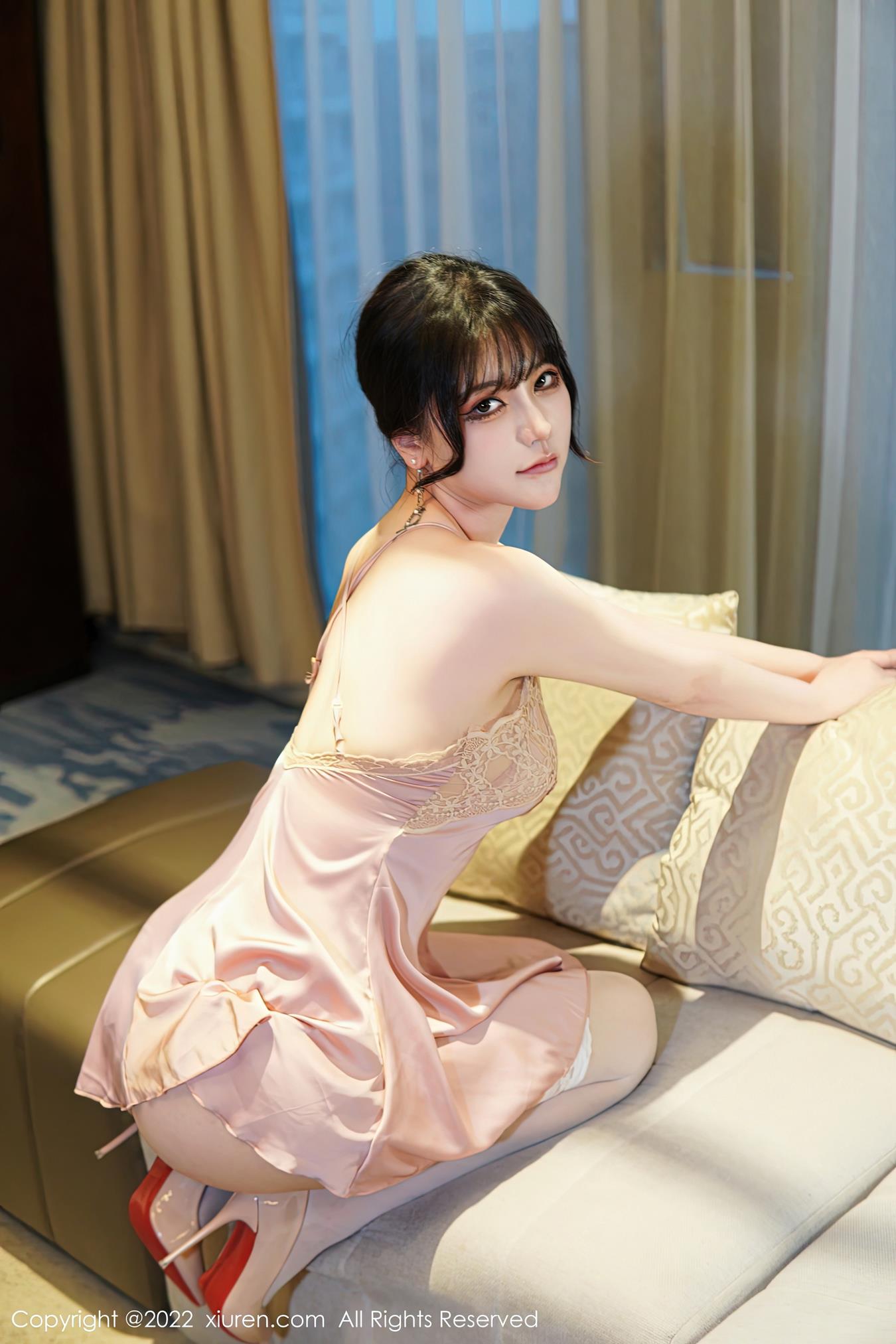 图片[2]-[Xiuren秀人网]2022.12.21 NO.6022 桃桃子[25+1P]-萌味圈