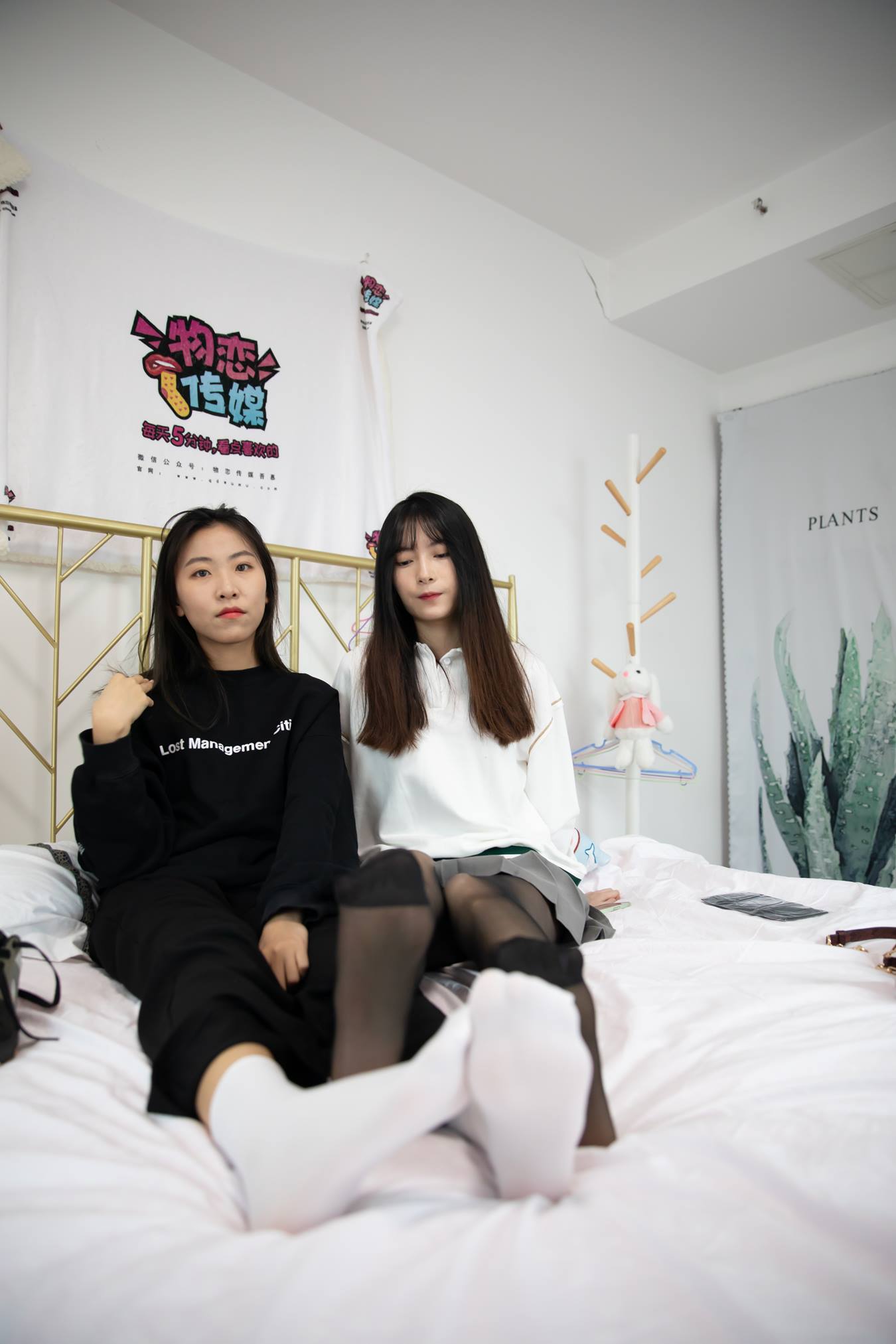 图片[2]-物恋传媒 NO.688 猫耳&elise-银纹双生[137P]-萌味圈