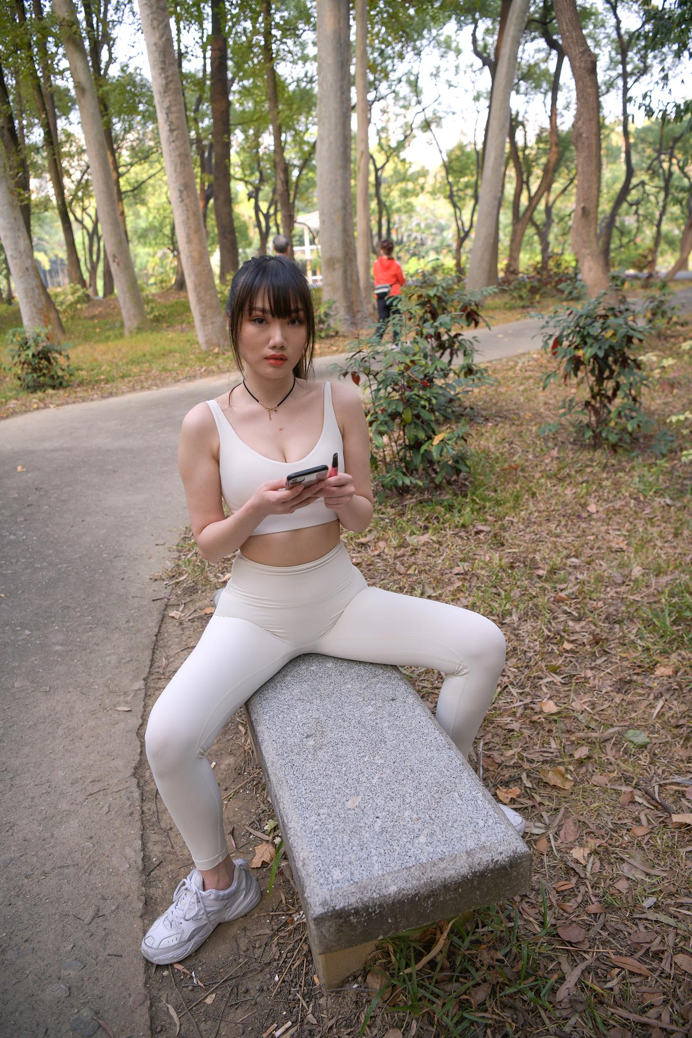 图片[2]-唯美街拍 NO.1103 白色瑜伽裤美女 (9) [76P]-萌味圈