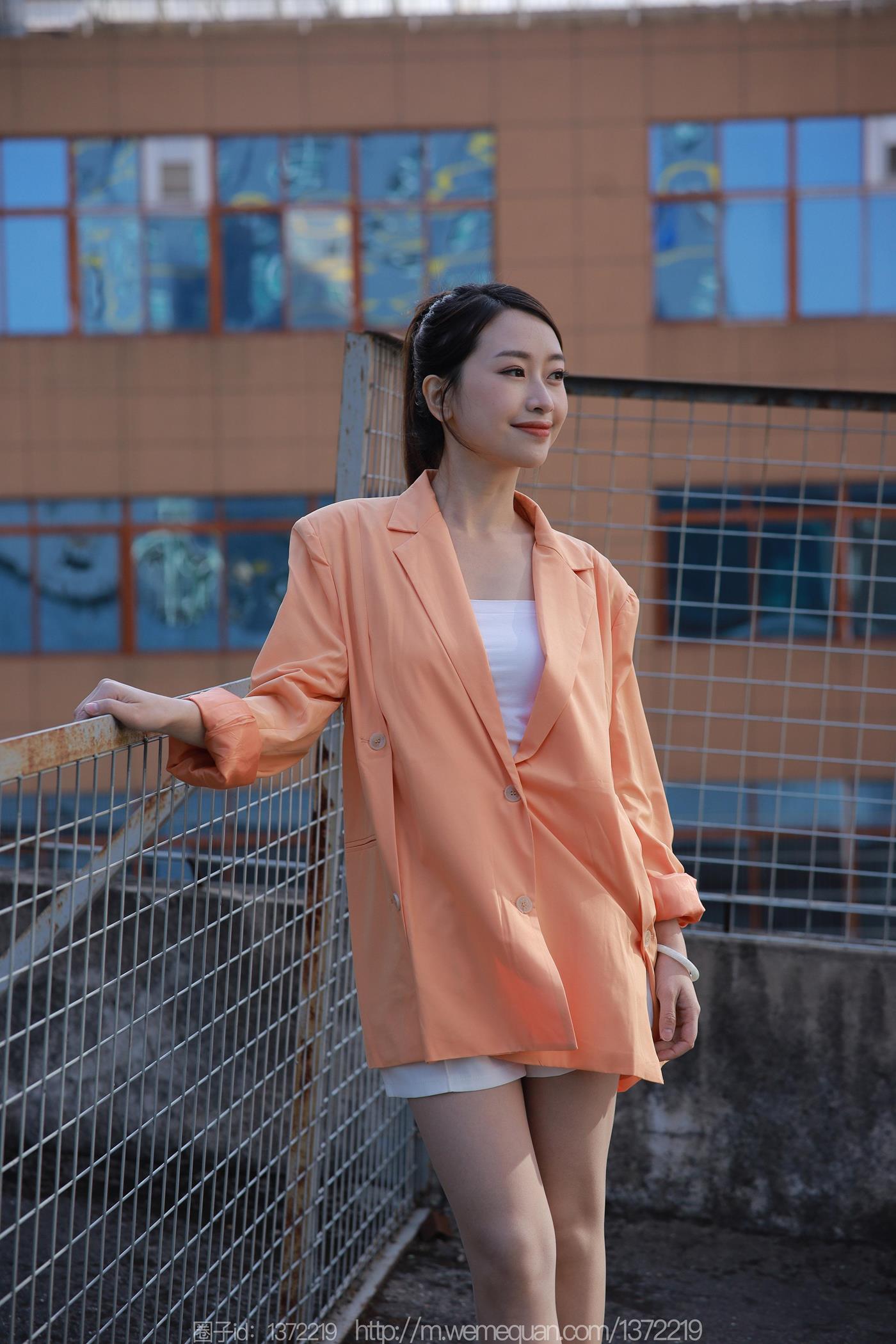 图片[2]-[IESS异思趣向] 2022.12.19 丝享家1303：小婕《橙色外套》[88P]-萌味圈