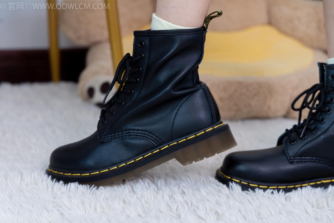 图片[2]-物恋传媒 NO.1633 小奇-叶片的纹脉[153P]-萌味圈