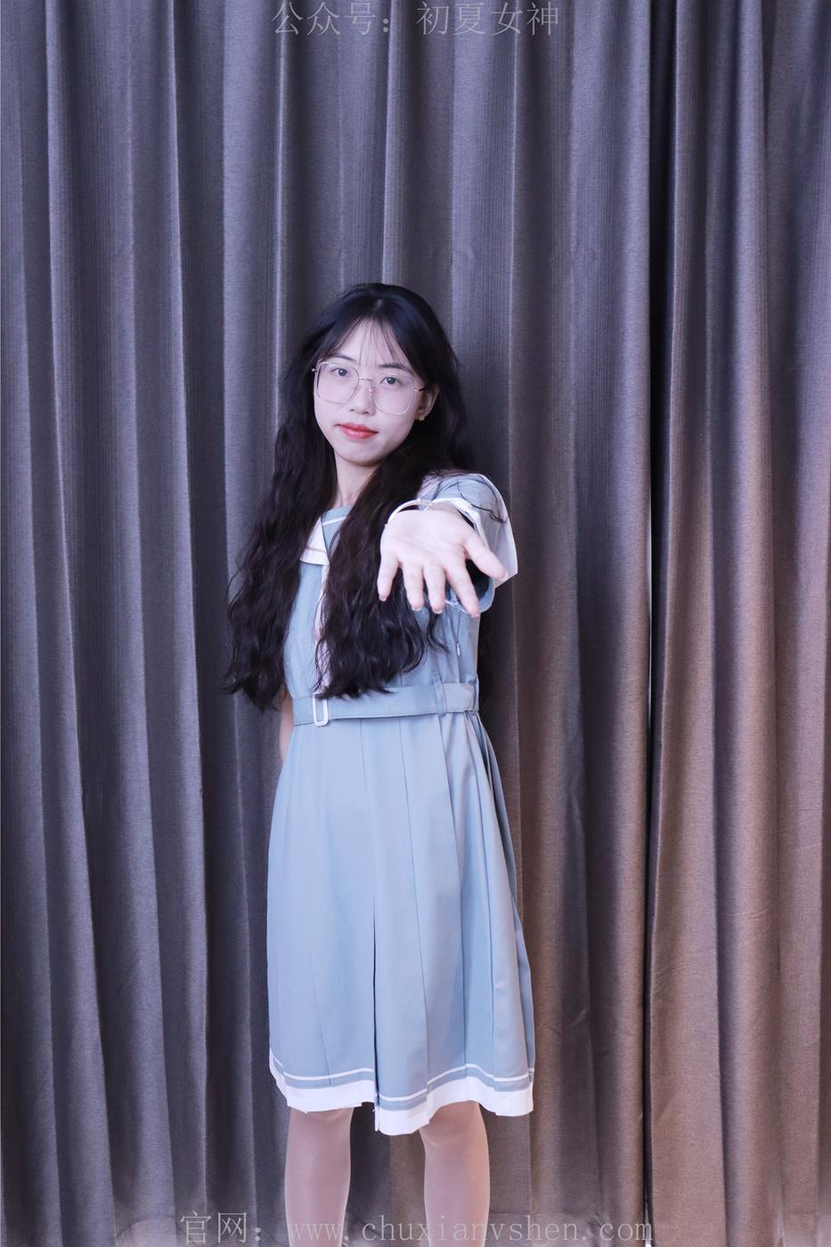 图片[2]-初夏女神 雪糕 浅蓝色JK裙搭配小白鞋[135P]-萌味圈