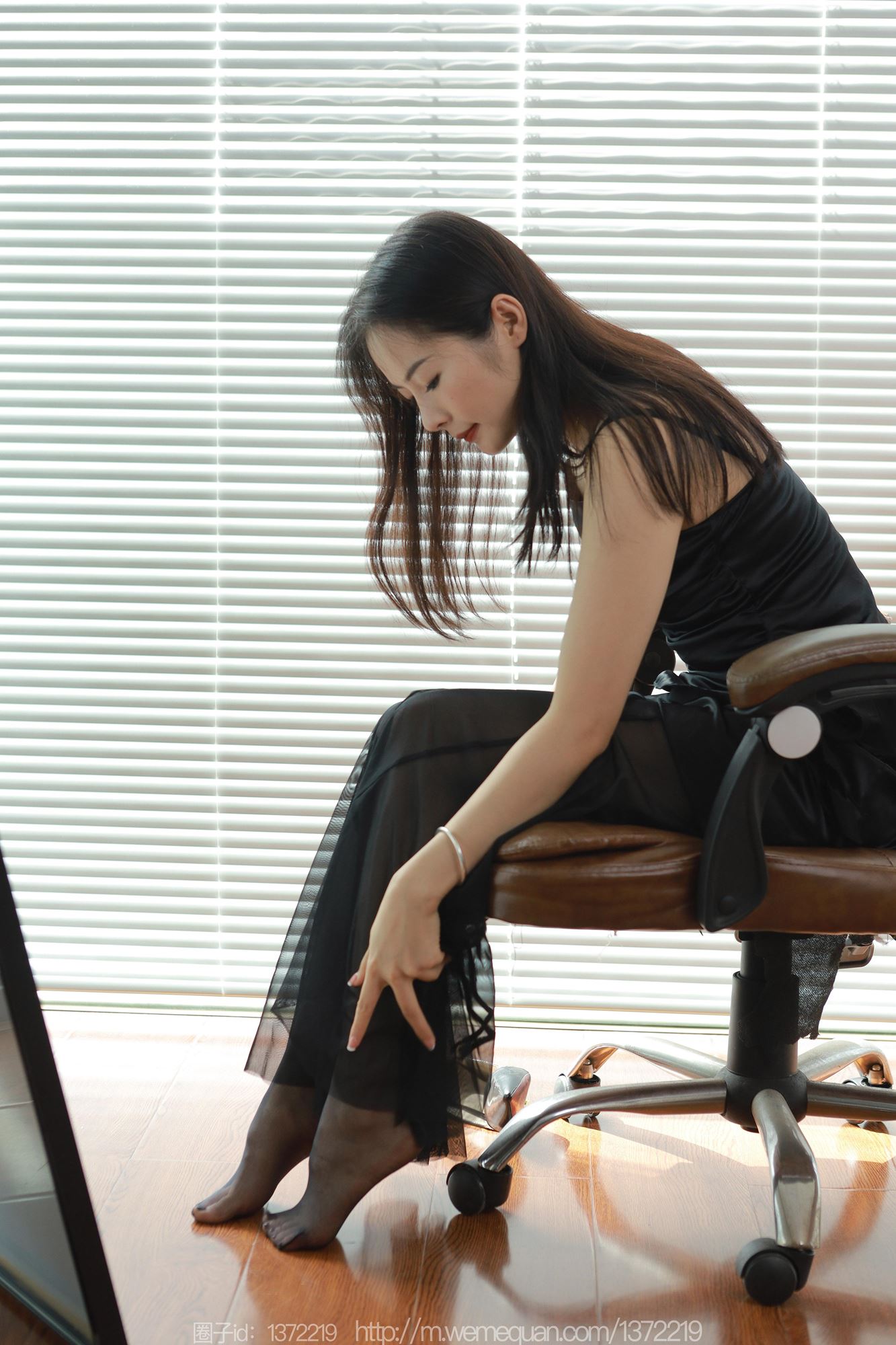 图片[2]-[IESS异思趣向] 2023.07.12 丝享家1478：小金《黑色蒙娜丽莎》[84P]-萌味圈
