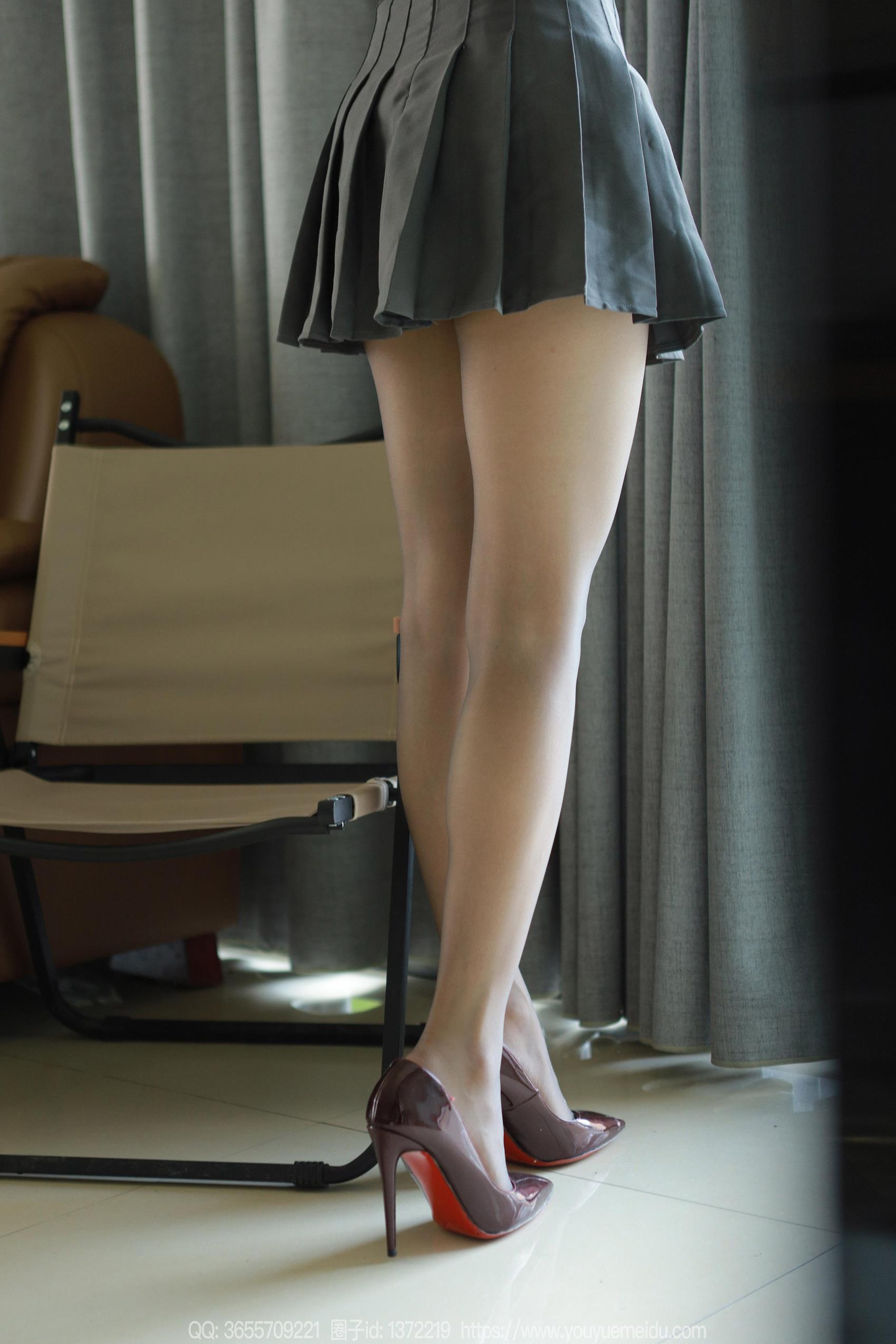 图片[2]-[IESS异思趣向] 2023.10.05 丝享家1551：婉萍《爱看书的女人》[84P]-萌味圈