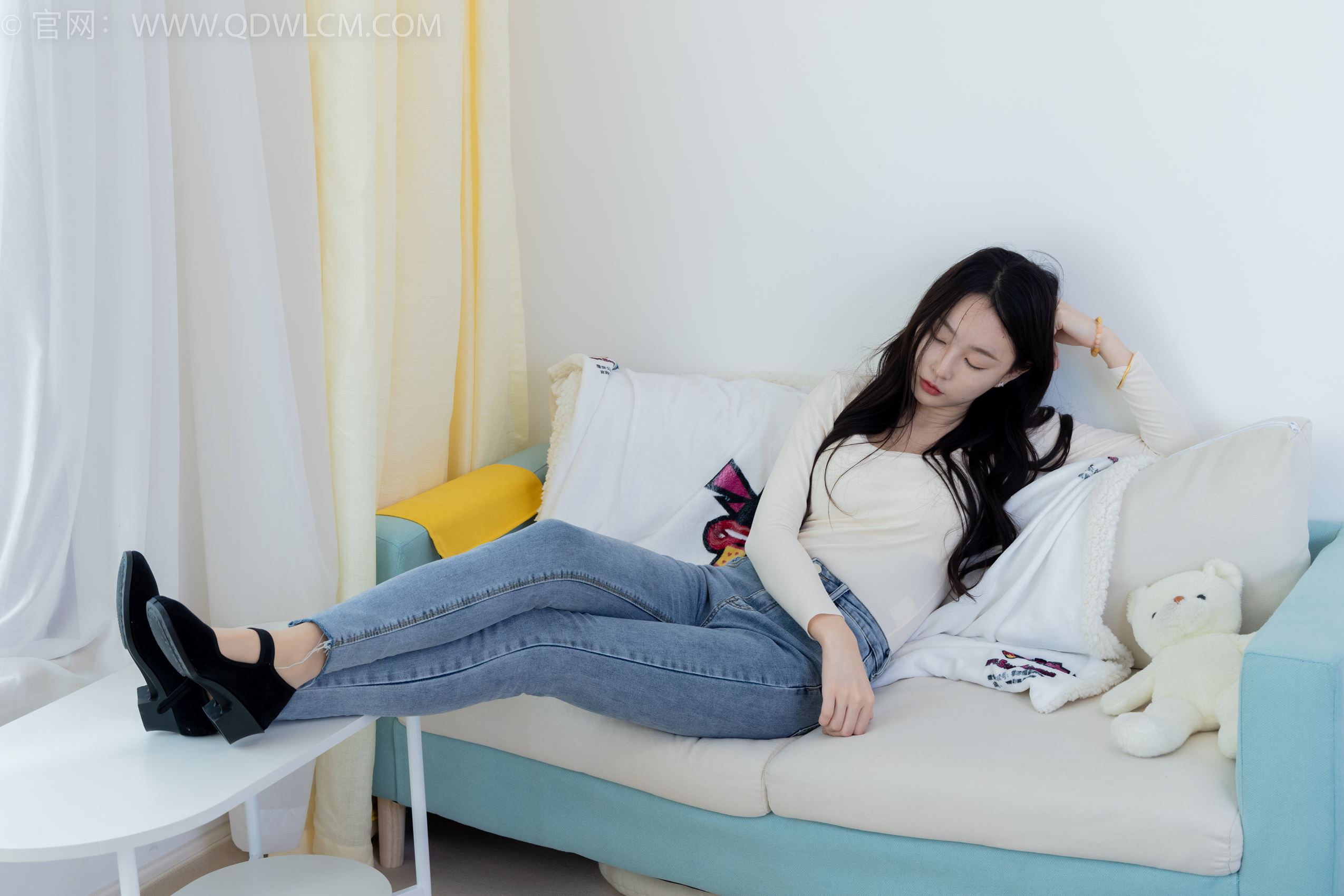 图片[2]-物恋传媒 NO.1861 美兔-放纵的滋味[270P]-萌味圈