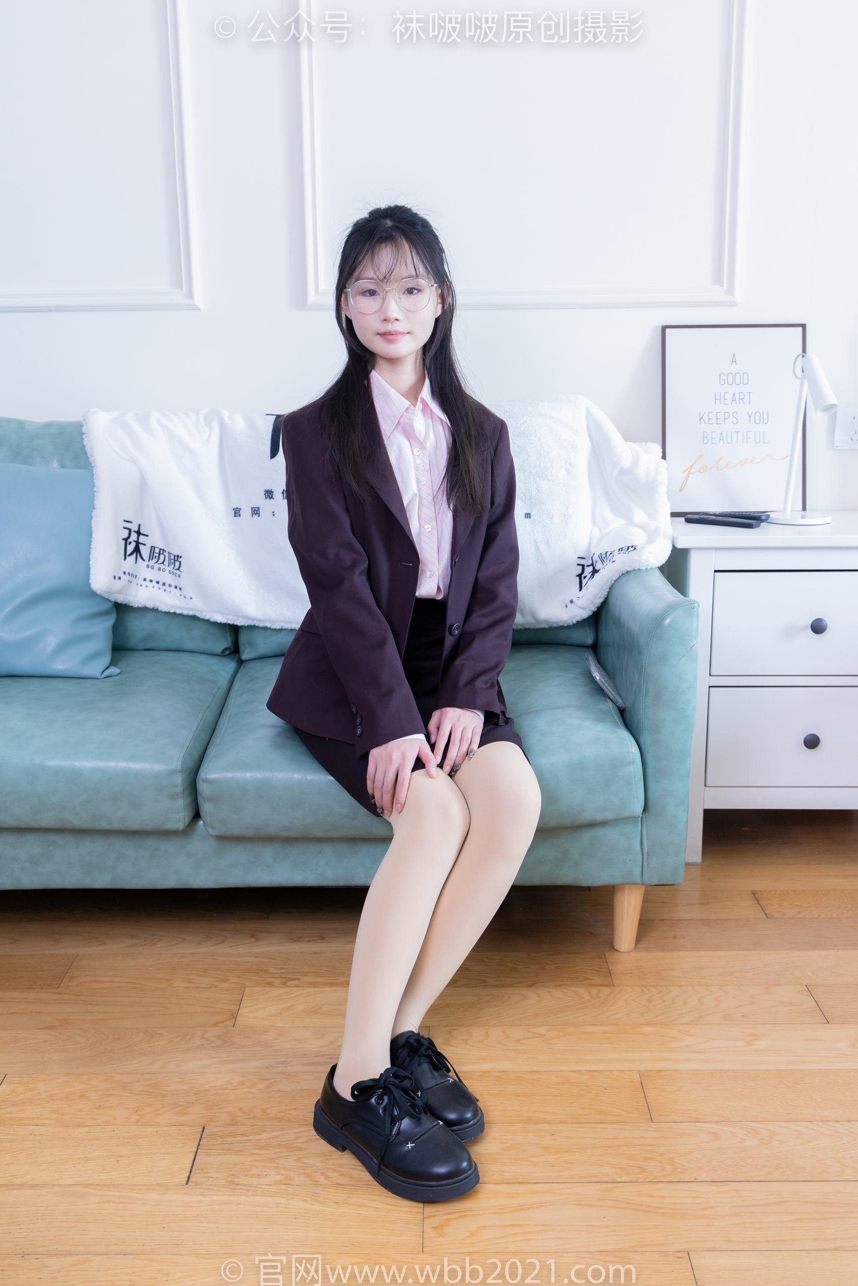 图片[2]-[BoBoSocks袜啵啵]NO.362 甜甜圈-两双皮鞋、厚肉丝、厚黑丝、ol制服[230P]-萌味圈