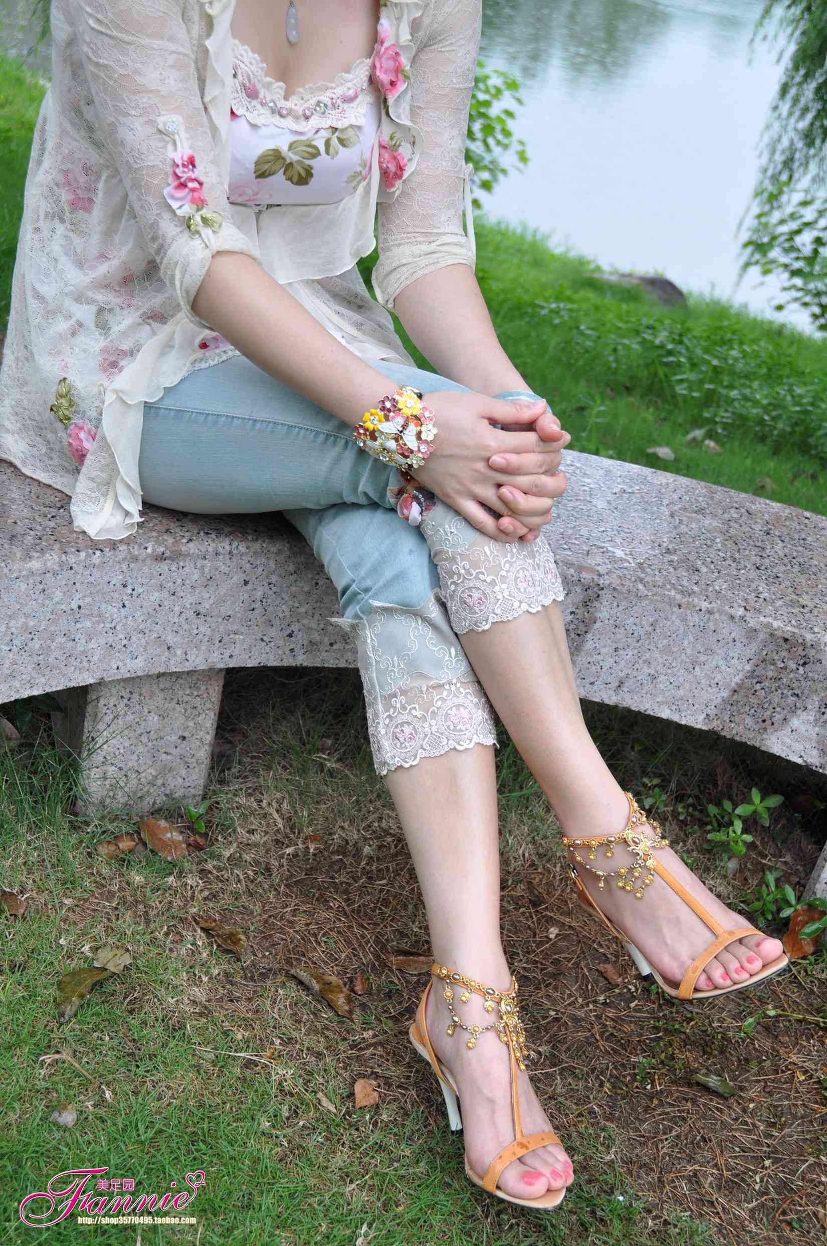 图片[2]-Fannie芬妮每足园 No.501 夏日 阳光 细雨和微风4[65P]-萌味圈