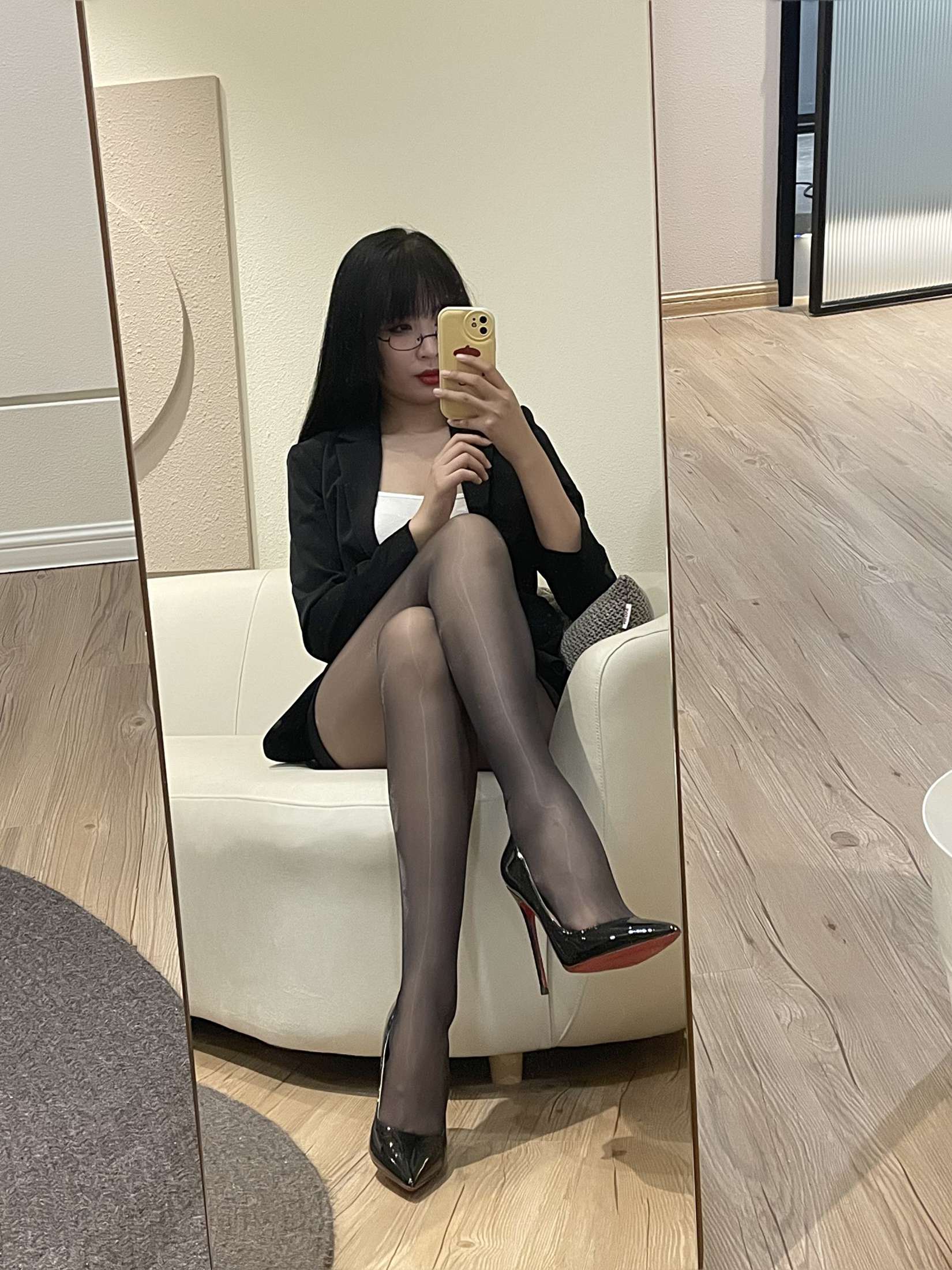 图片[2]-轩萧学姐  – 下班后的OL[53P]-萌味圈