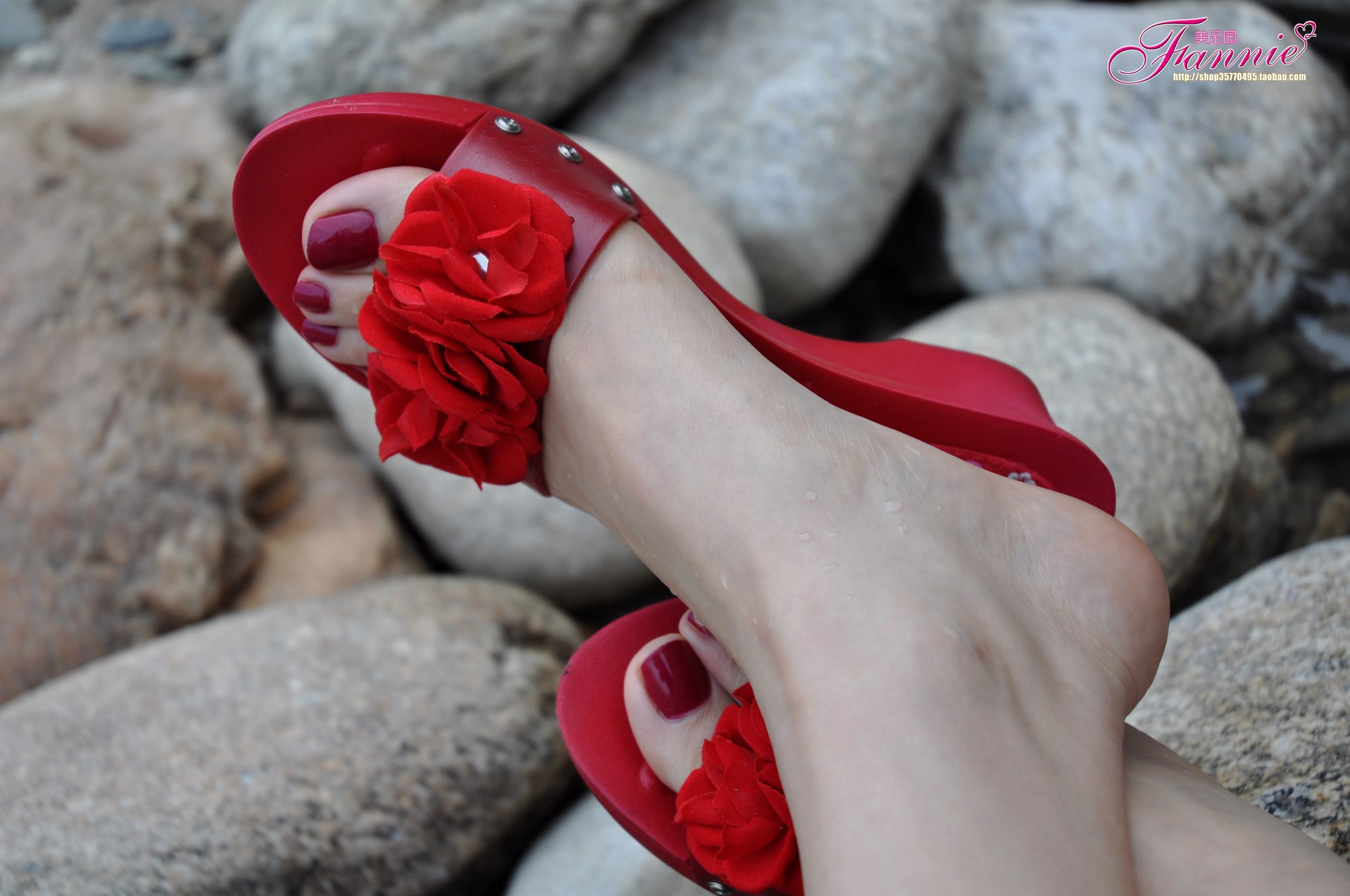 图片[2]-Fannie芬妮每足园 No.538 阳光下的水舞[39P]-萌味圈