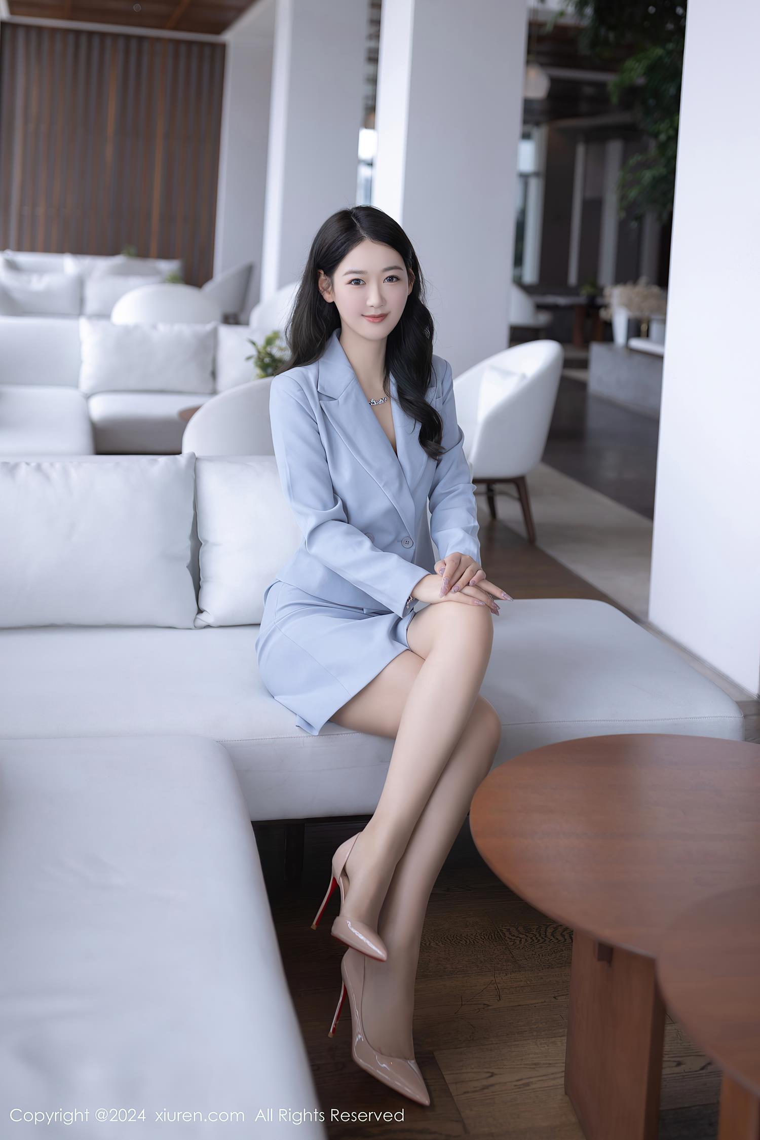 图片[2]-[Xiuren秀人网]2024.07.29 NO.8935 唐安琪[26+1P]-萌味圈