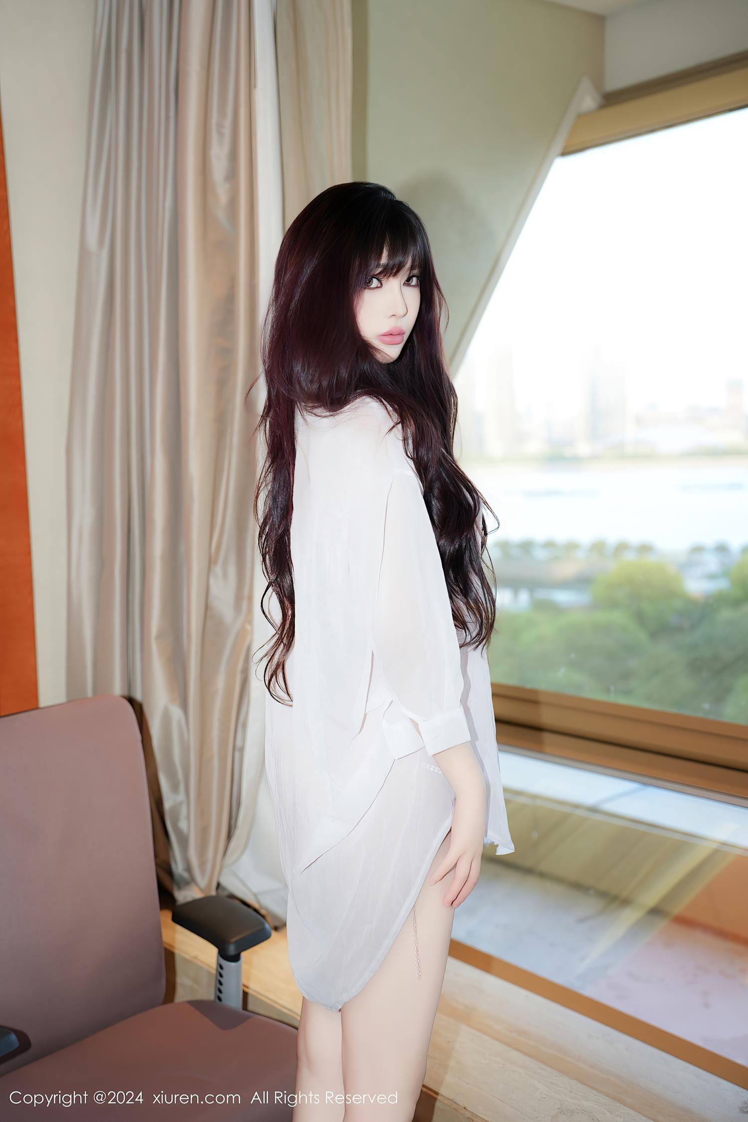 图片[2]-[Xiuren秀人网]2024.08.12 NO.9002 酒精阿姨[10+1P]-萌味圈