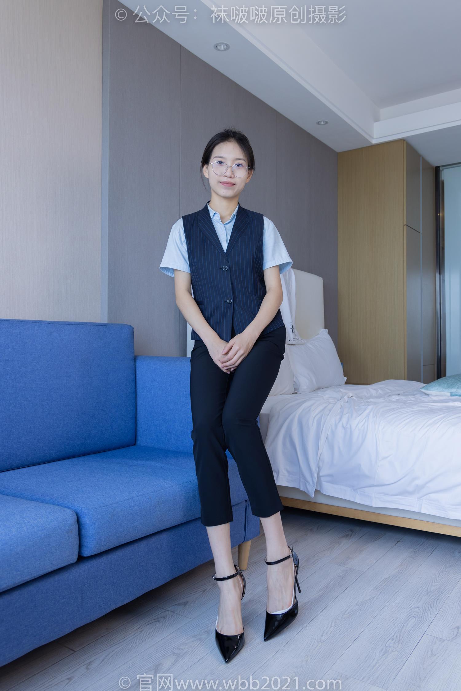 图片[2]-[BoBoSocks袜啵啵]NO.413 芝士-高跟鞋、白色吊带船袜、银行制服[145P]-萌味圈
