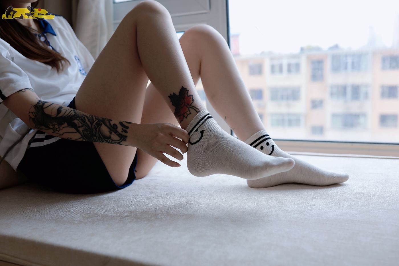 图片[2]-凡夫摄影 NO.0003 – 纹身美少女小恩原味棉袜裸足[208P]-萌味圈