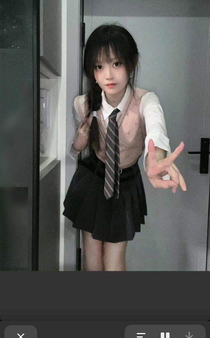 图片[2]-脚模面试脸足同框套路系列-017-19号-164 90 眼镜妹[12P]-萌味圈