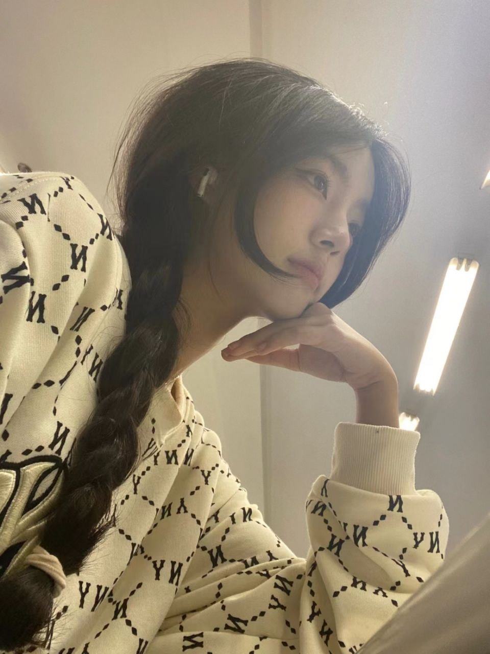 图片[2]-脚模面试脸足同框套路系列-048-167 98 高颜值[7P]-萌味圈