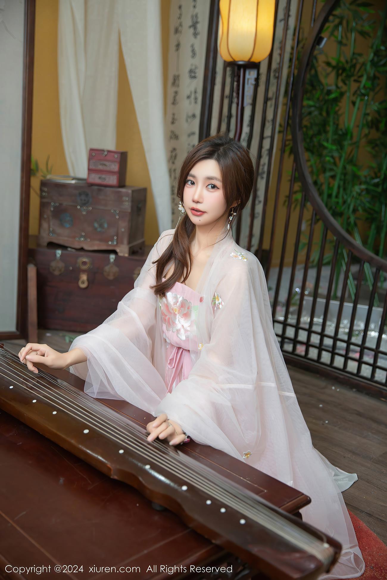 图片[2]-[Xiuren秀人网]2024.11.20 NO.9475 绮里嘉ula[14+1P]-萌味圈