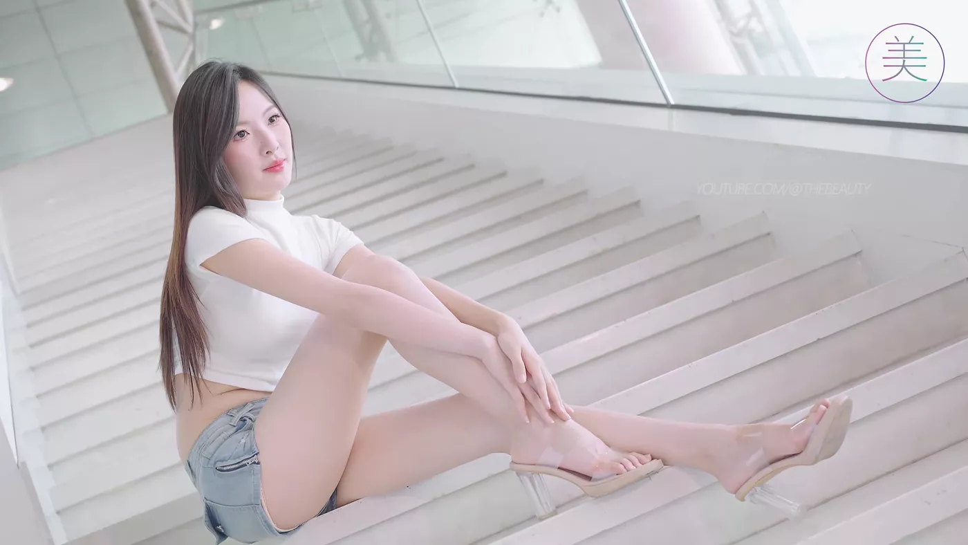 图片[2]-NO.0440 2023 东莞秋季车展 Racing Model 车模抖音网红随拍车模03[20P]-萌味圈