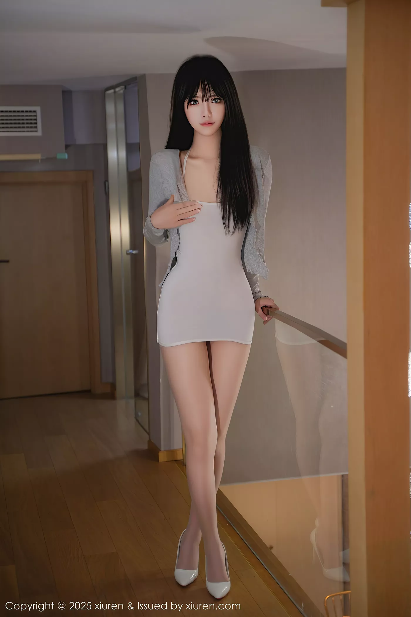 图片[2]-[Xiuren秀人网]2025.01.06 NO.9711 沐言yanyan[14+1P]-萌味圈