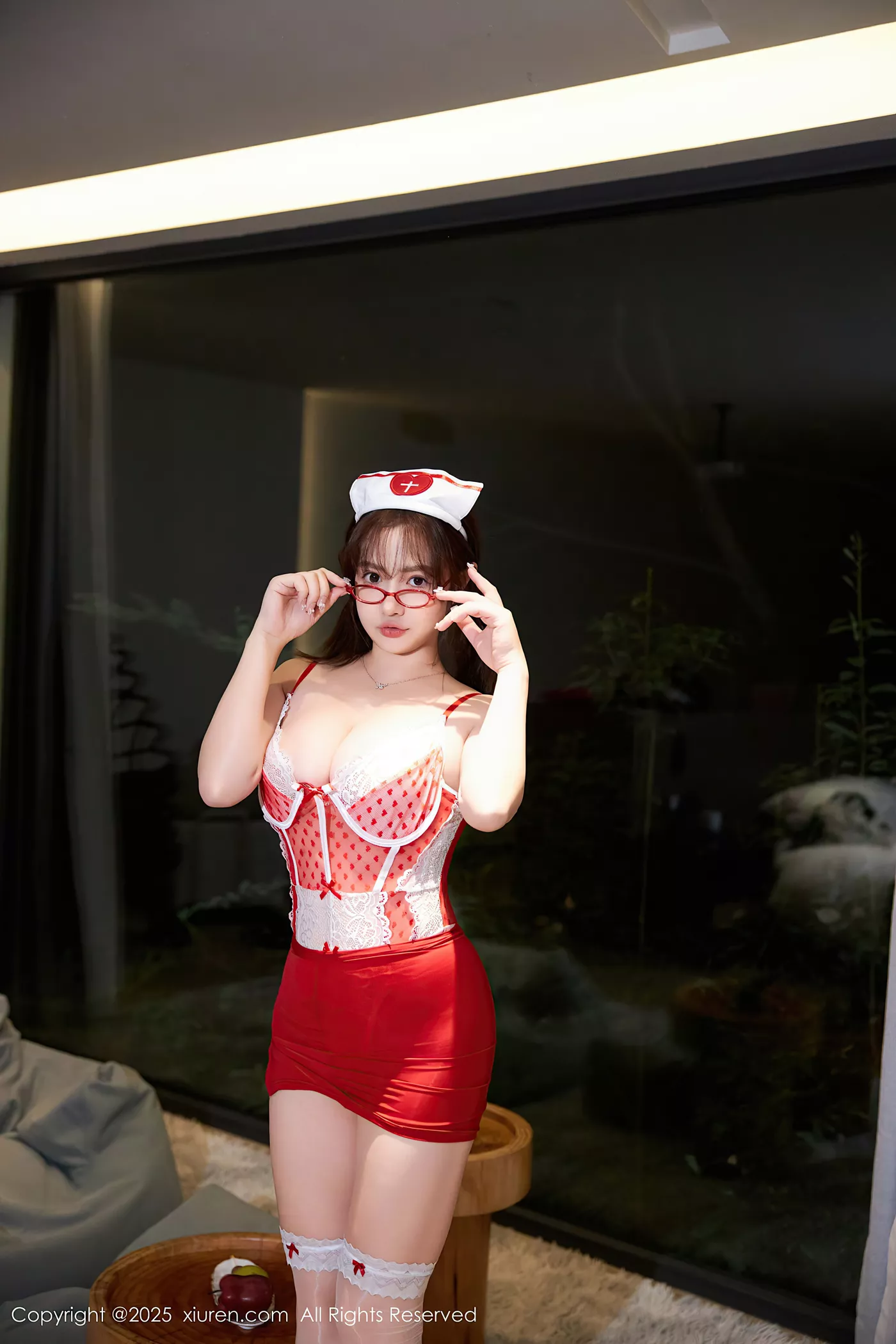 图片[2]-[Xiuren秀人网]2025.01.07 NO.9719 养乐多Doll[17+1P]-萌味圈
