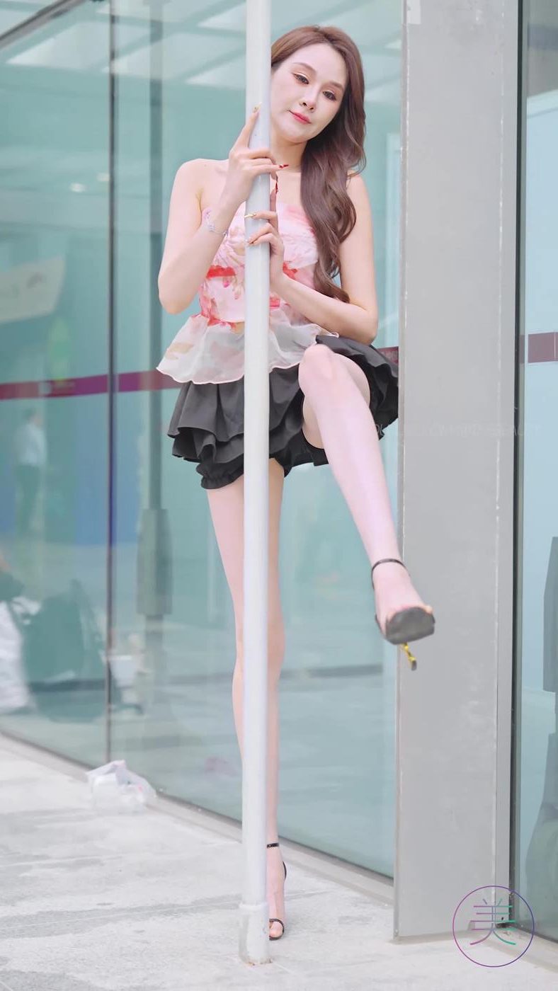 图片[2]-NO.0804 2023 广州车展 Racing Model 车模抖音网红随拍56[20P]-萌味圈