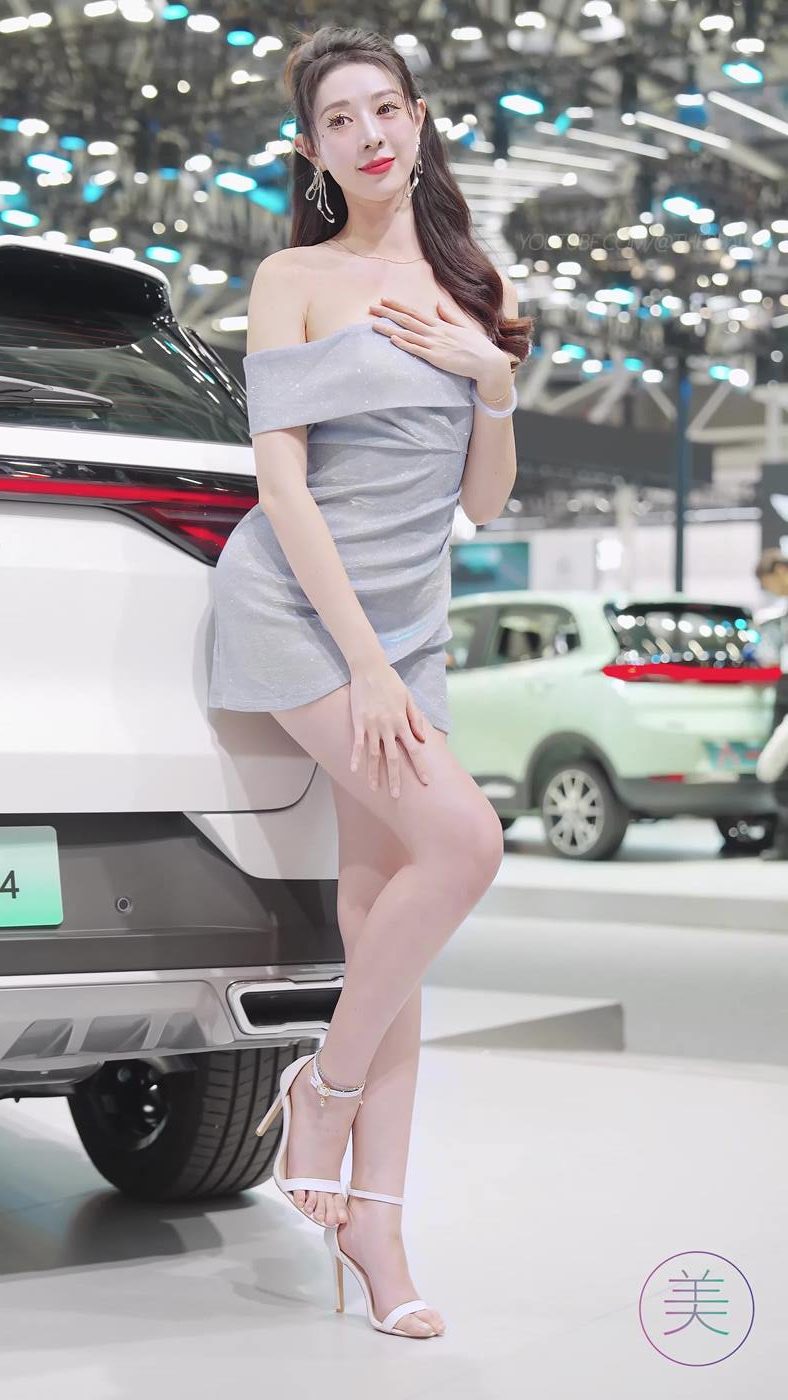 图片[2]-NO.0807 2023 广州车展 Racing Model 车模抖音网红随拍59[20P]-萌味圈
